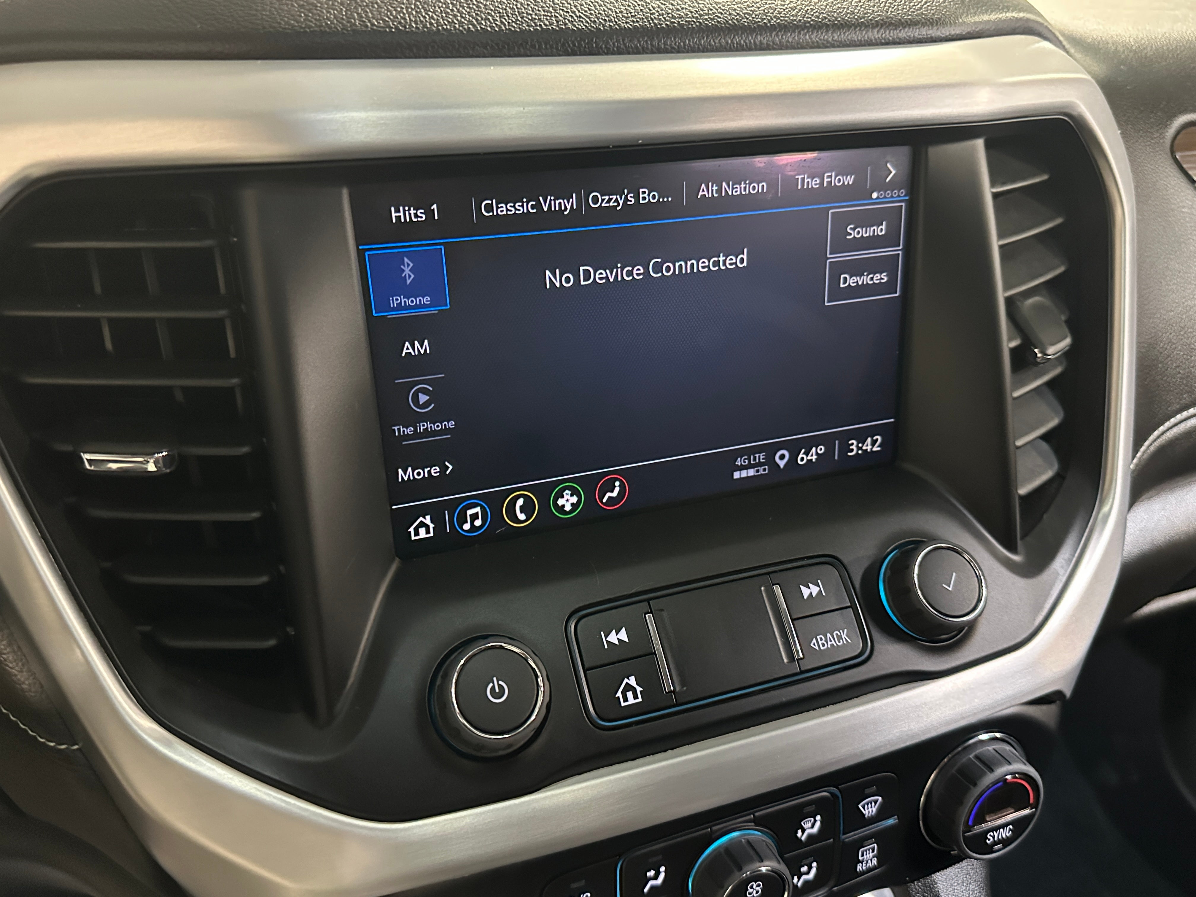 2023 GMC Acadia SLE 4