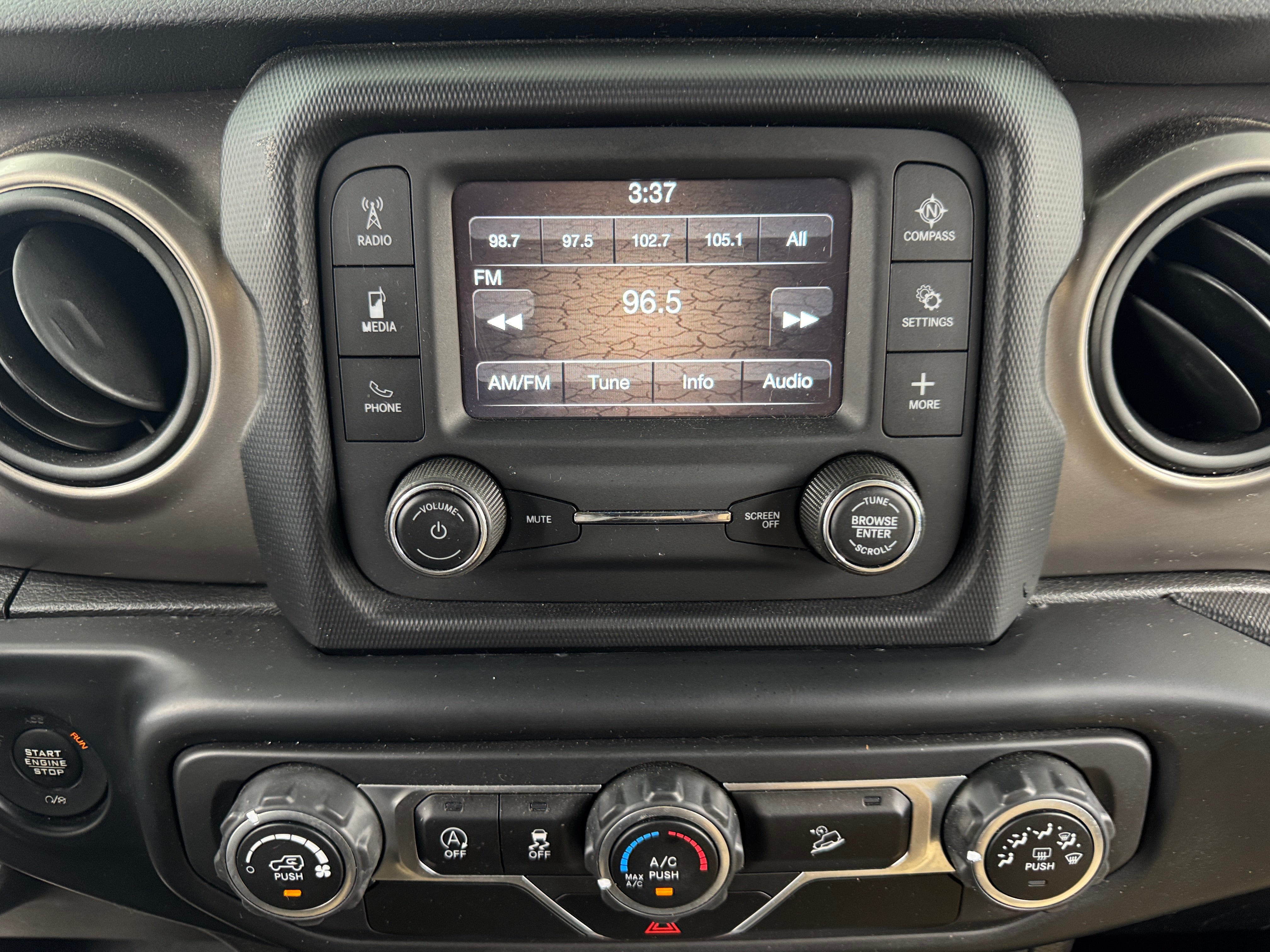 2020 Jeep Wrangler Sport S 4