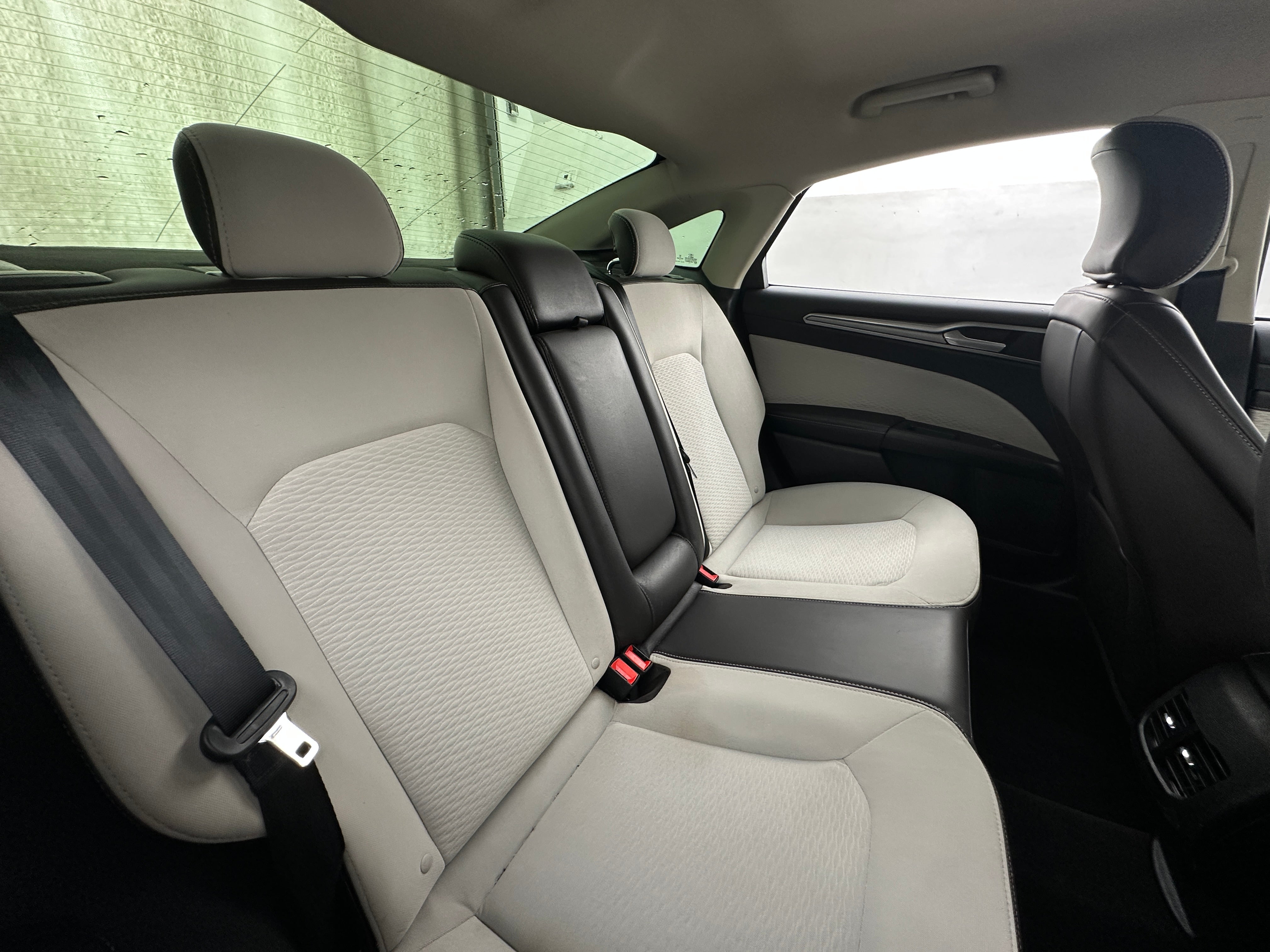 2019 Ford Fusion SE 6