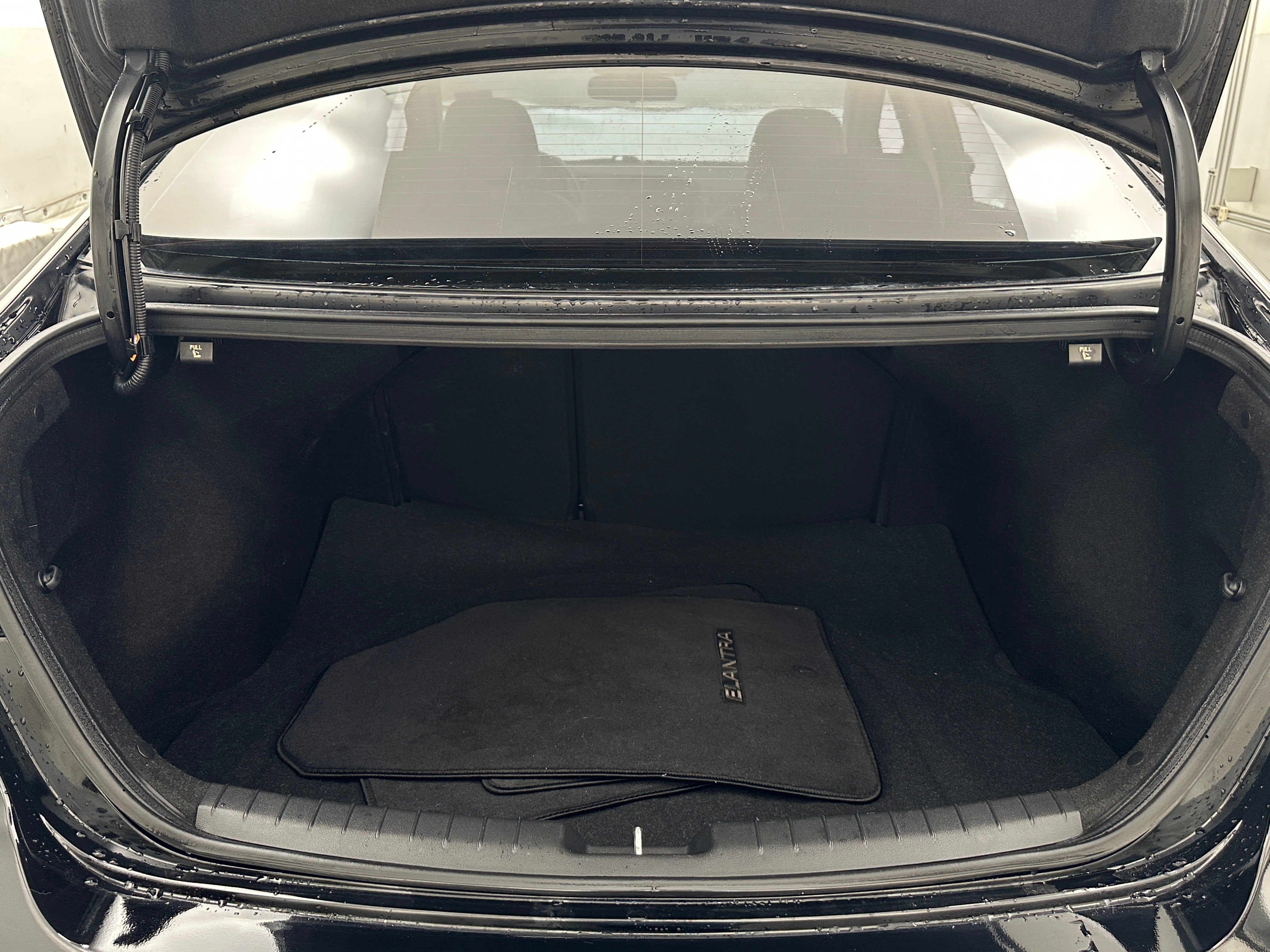 2017 Hyundai Elantra SE 7