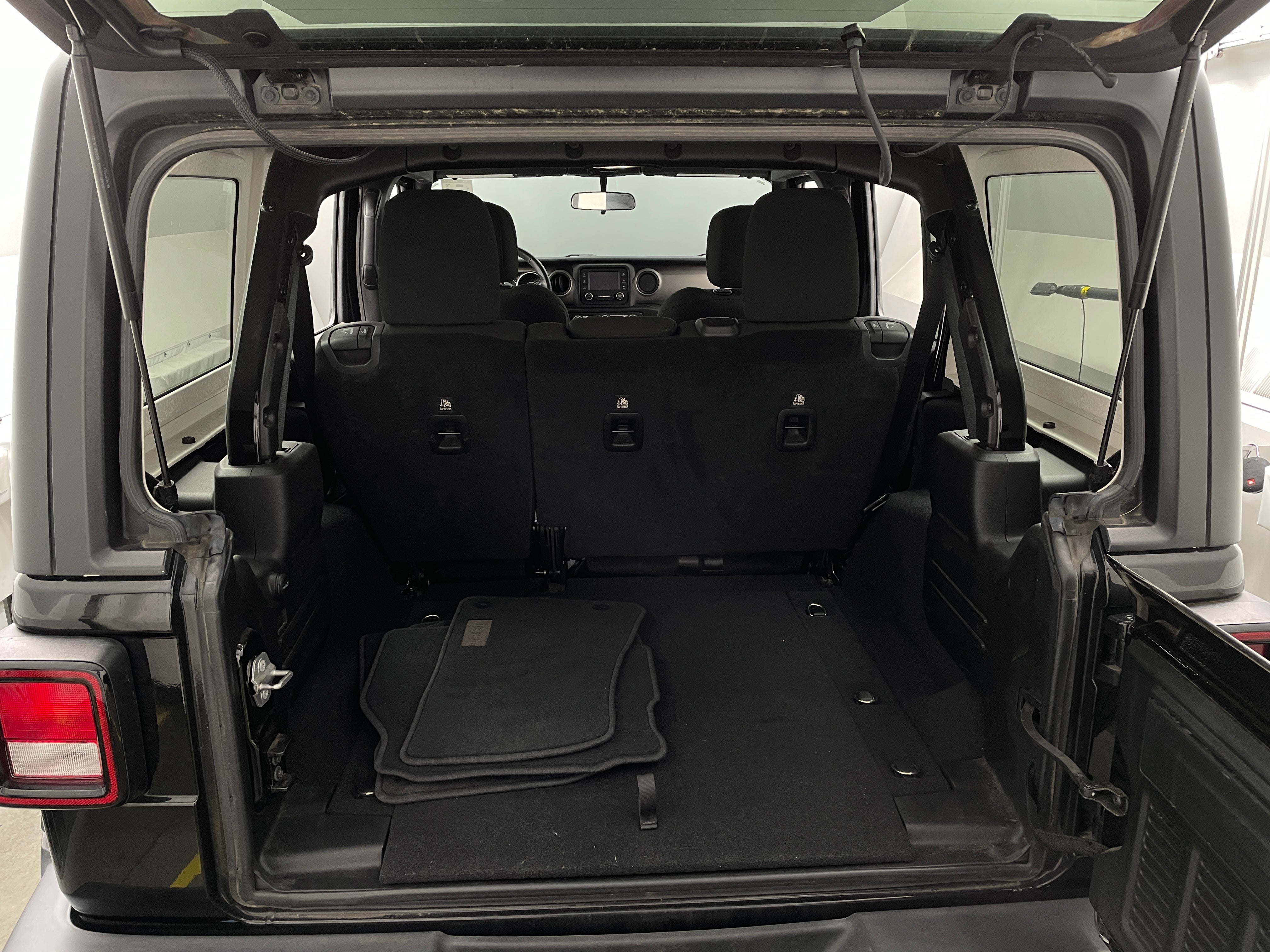 2018 Jeep Wrangler Unlimited Sport S 7