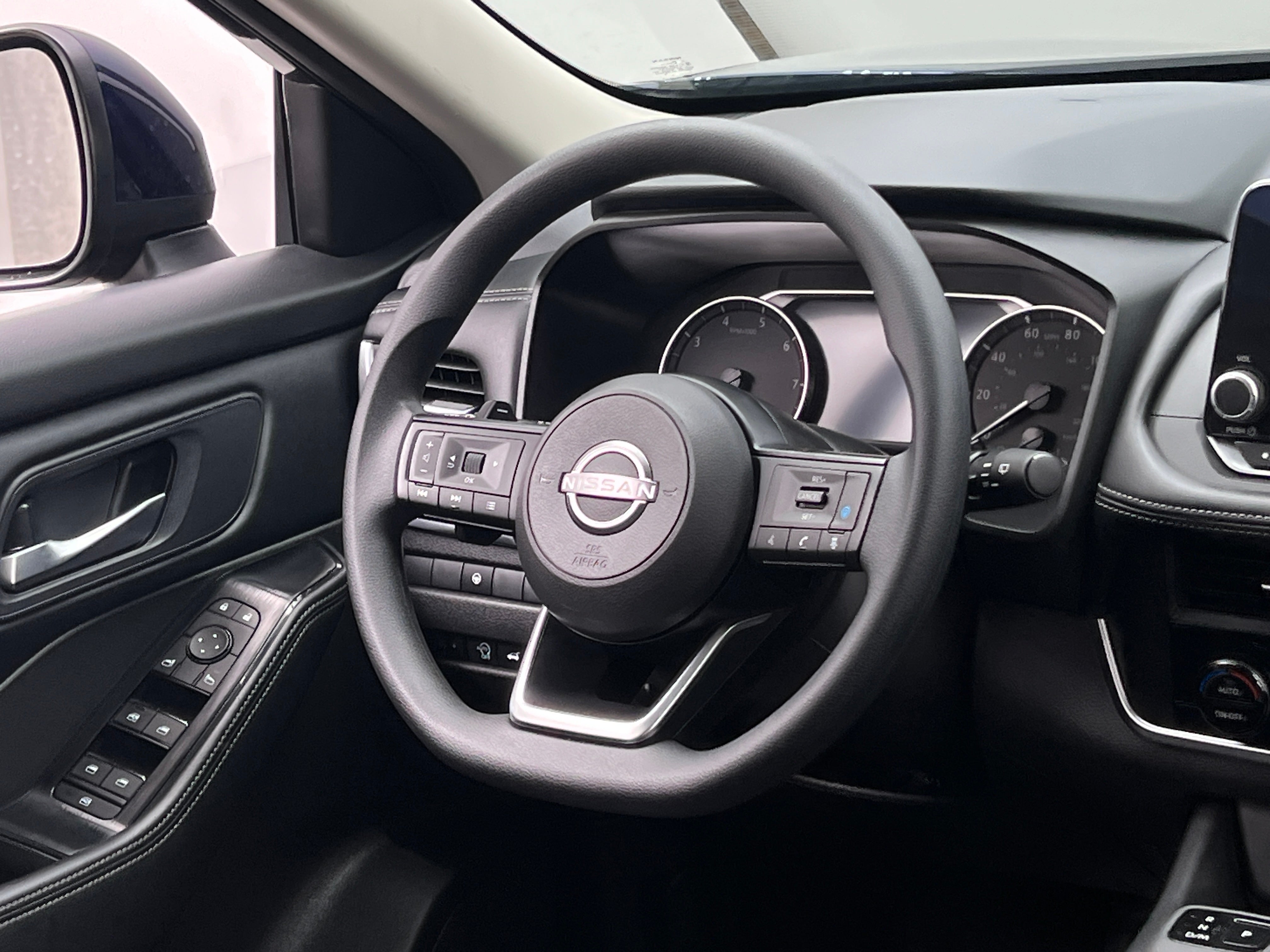 2024 Nissan Rogue SV 5