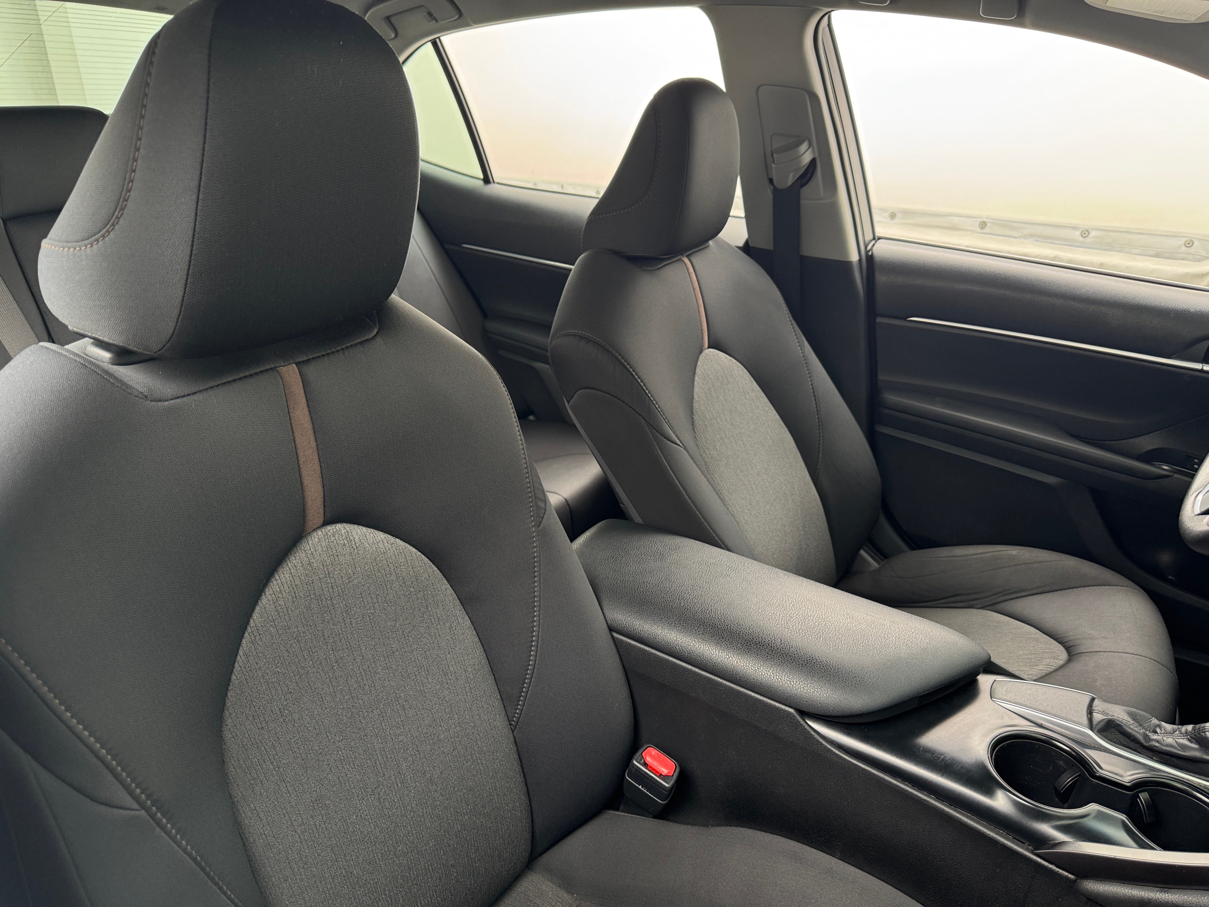 2018 Toyota Camry LE 2