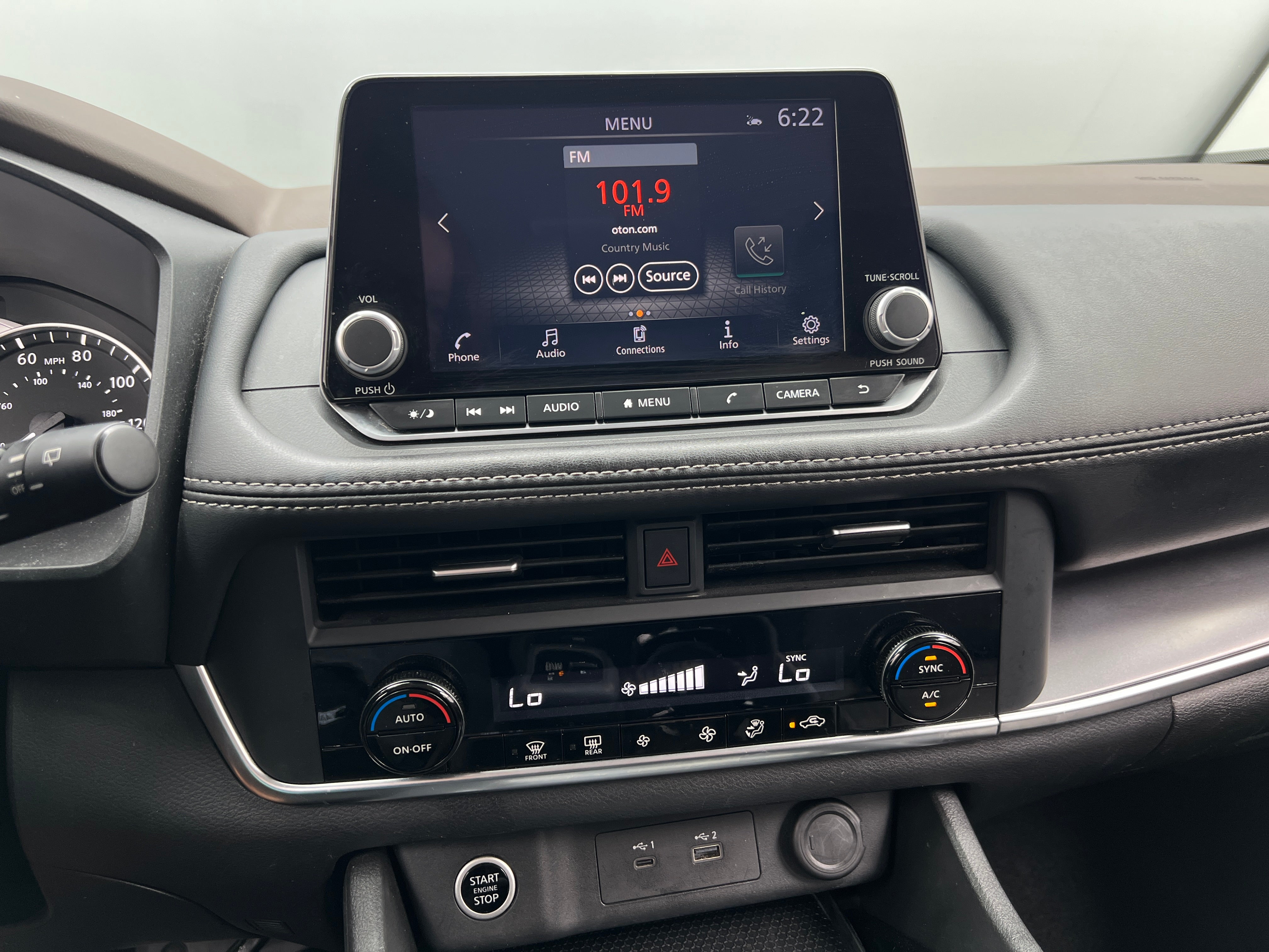 2023 Nissan Rogue SV 4