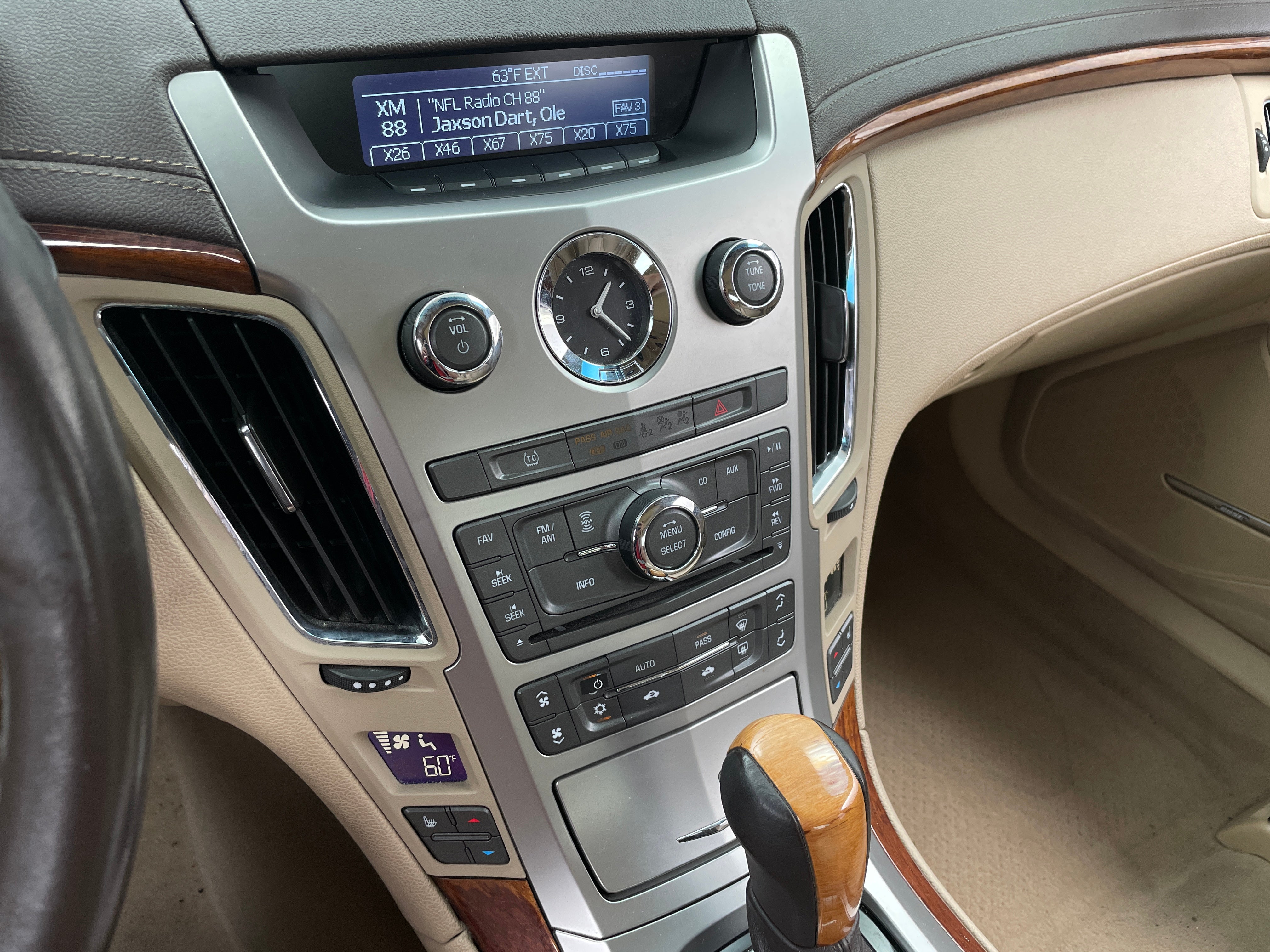 2011 Cadillac CTS Base 3