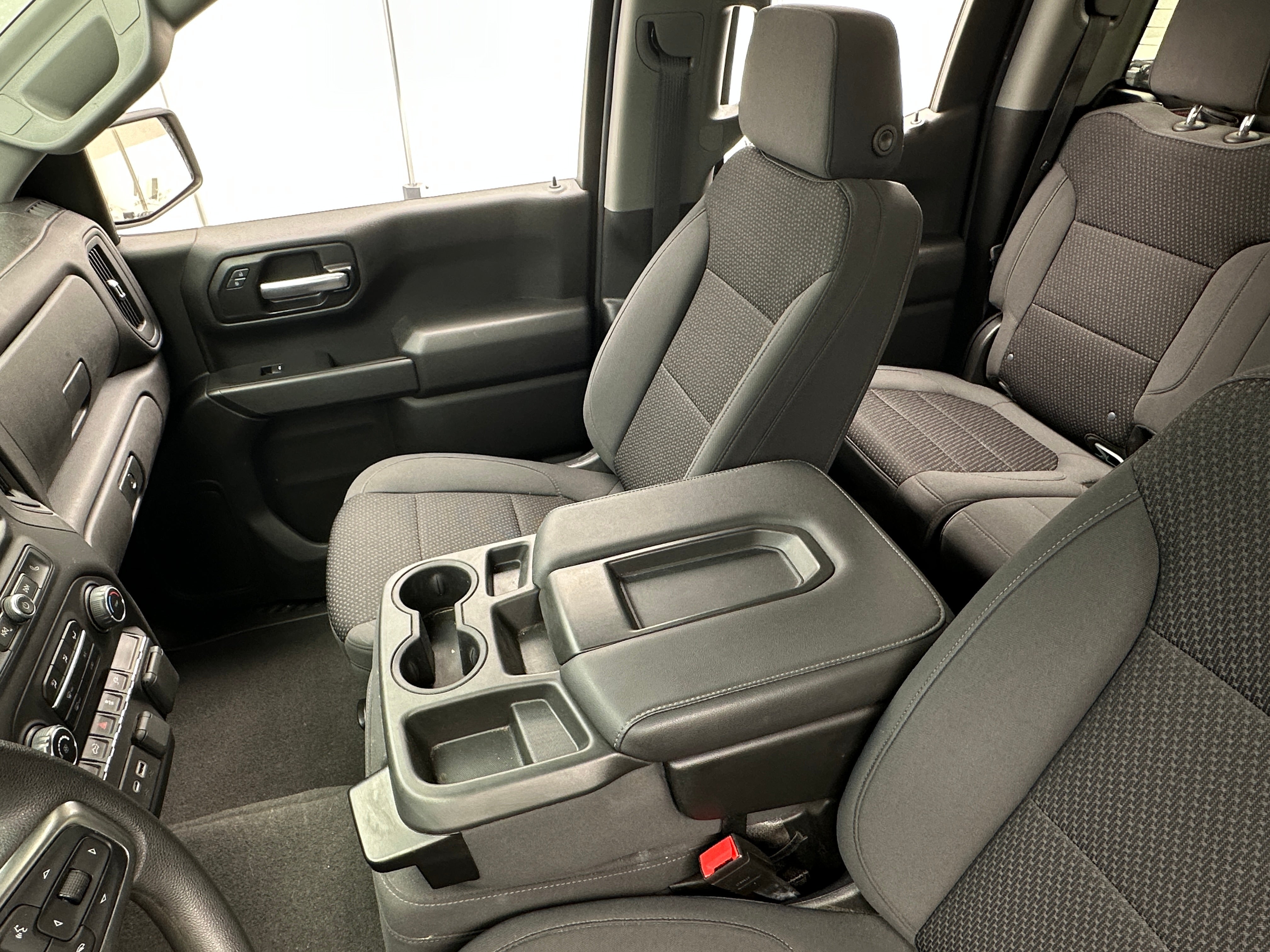 2021 Chevrolet Silverado 1500 Custom 2