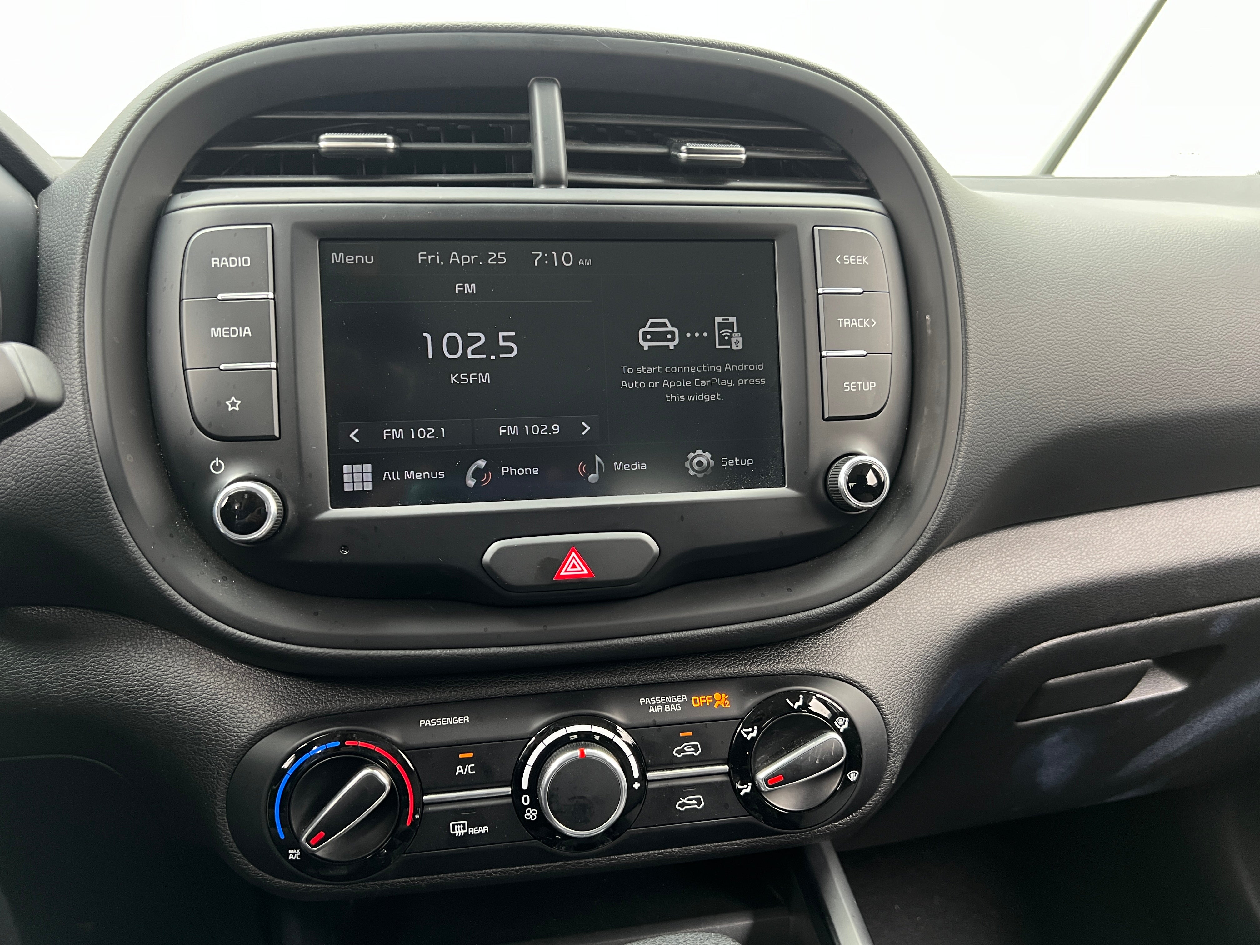 2024 Kia Soul LX 4
