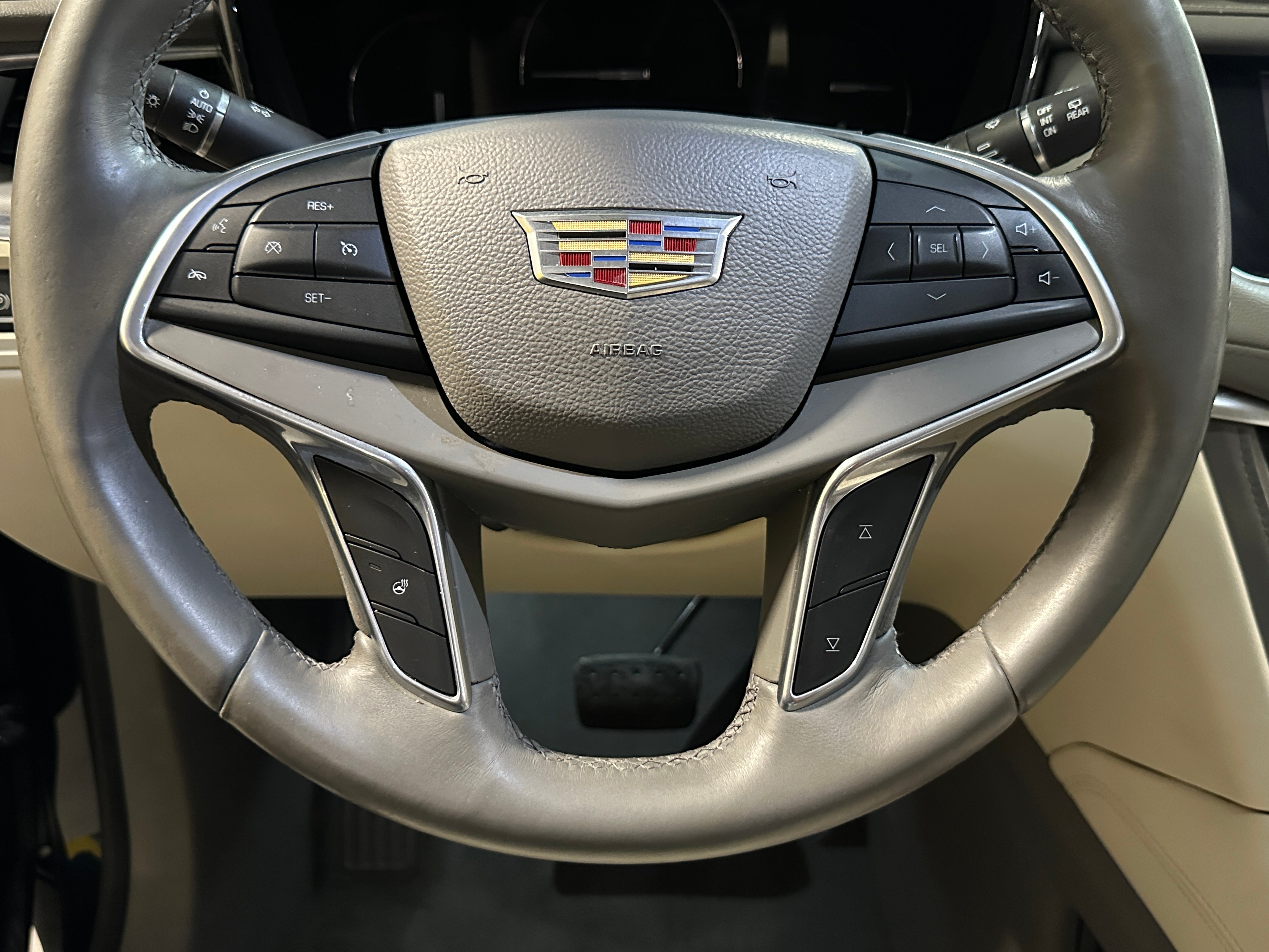 2017 Cadillac XT5 Luxury 4
