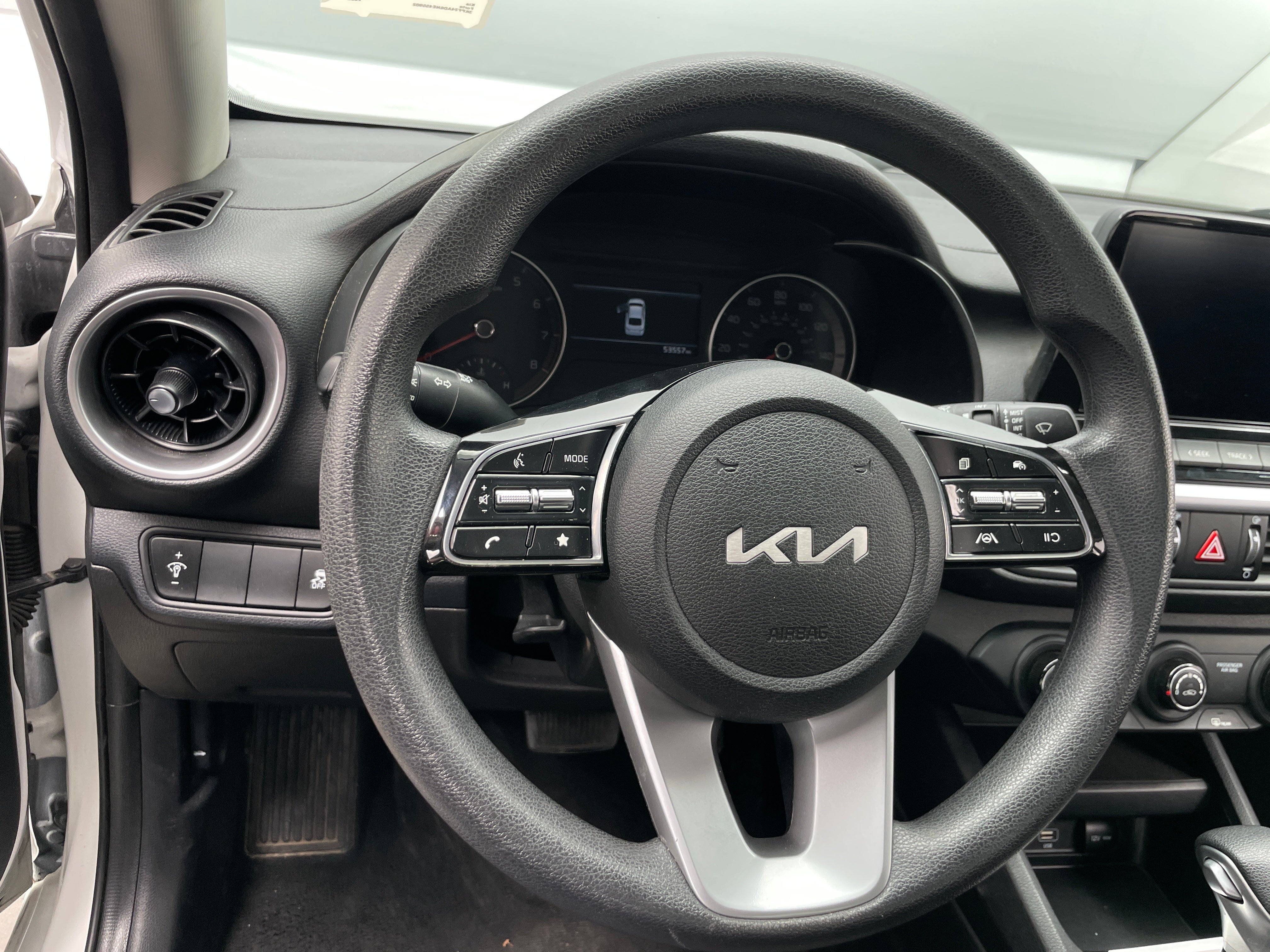 2022 Kia Forte LXS 5