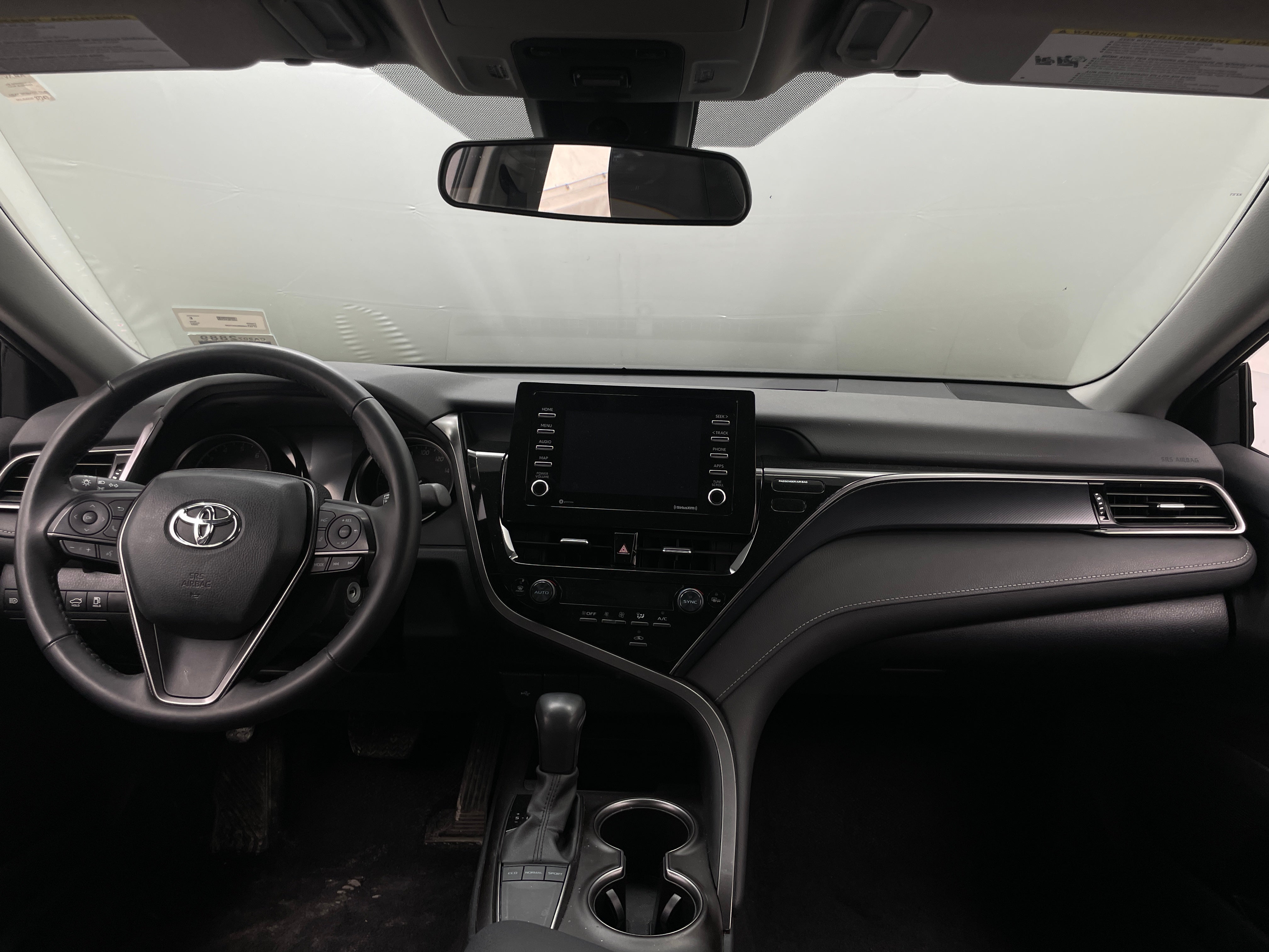 2024 Toyota Camry SE 2