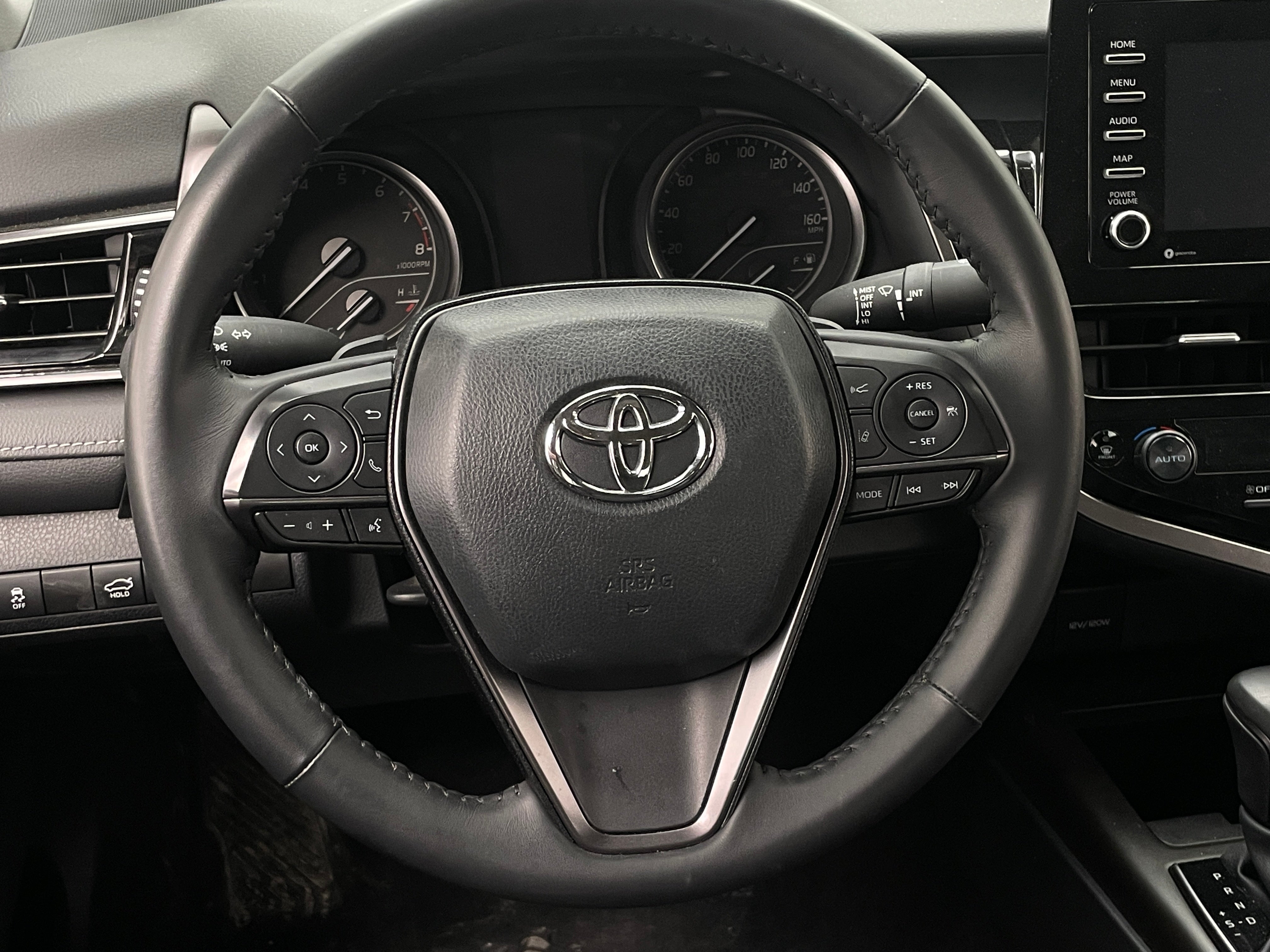 2024 Toyota Camry SE 4