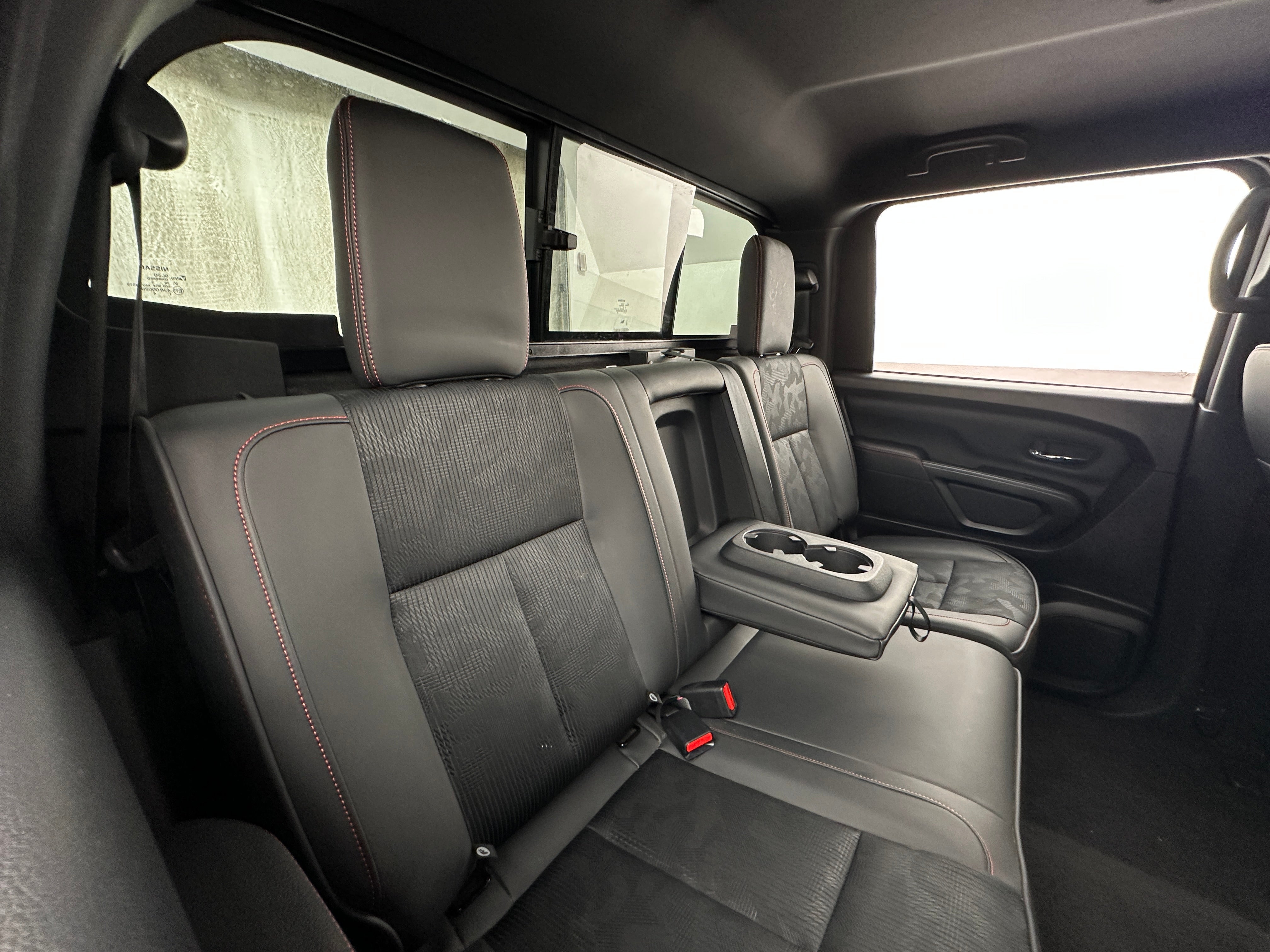2024 Nissan Titan PRO-4X 6