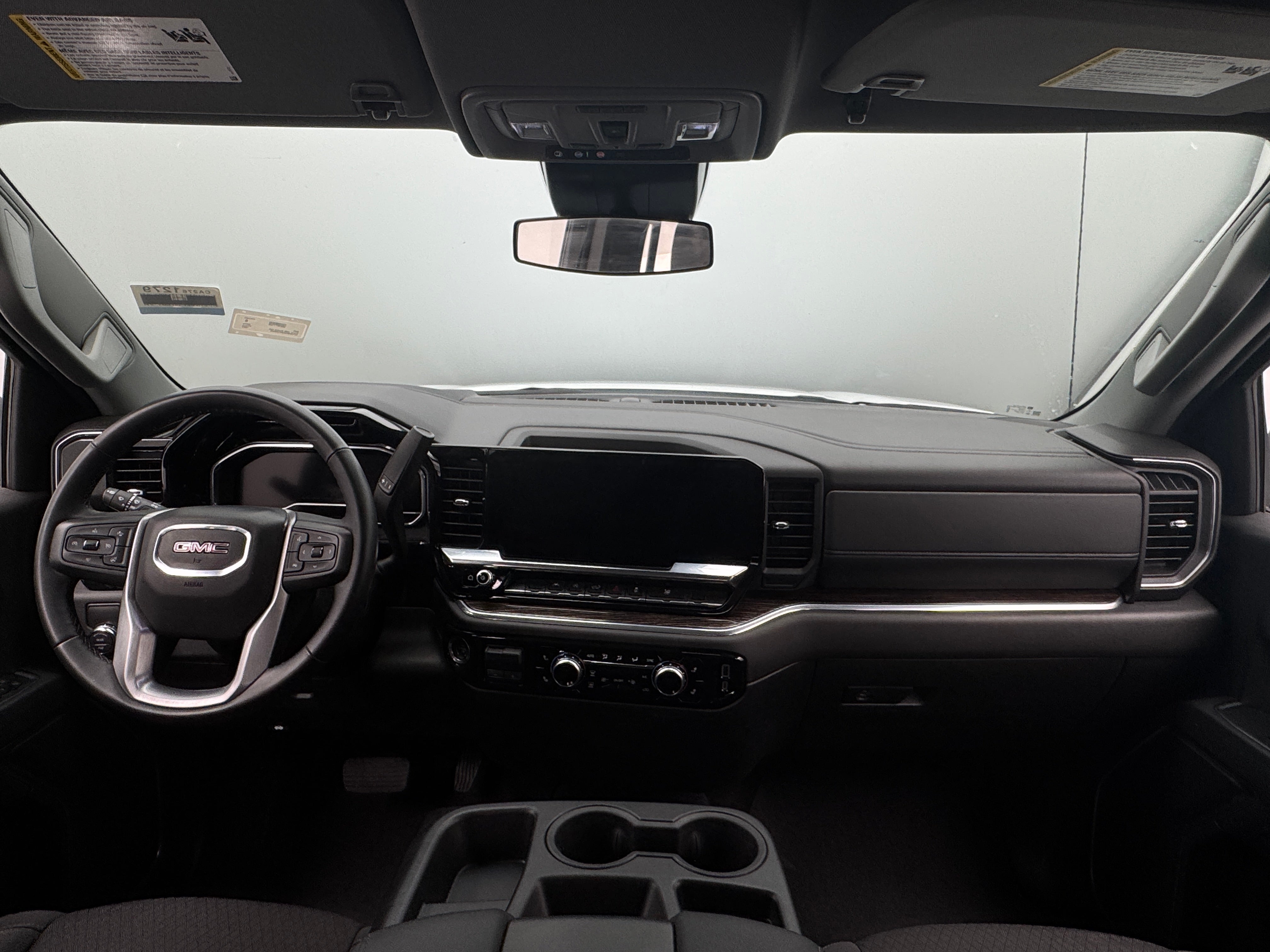 2024 GMC Sierra 1500 SLE 3