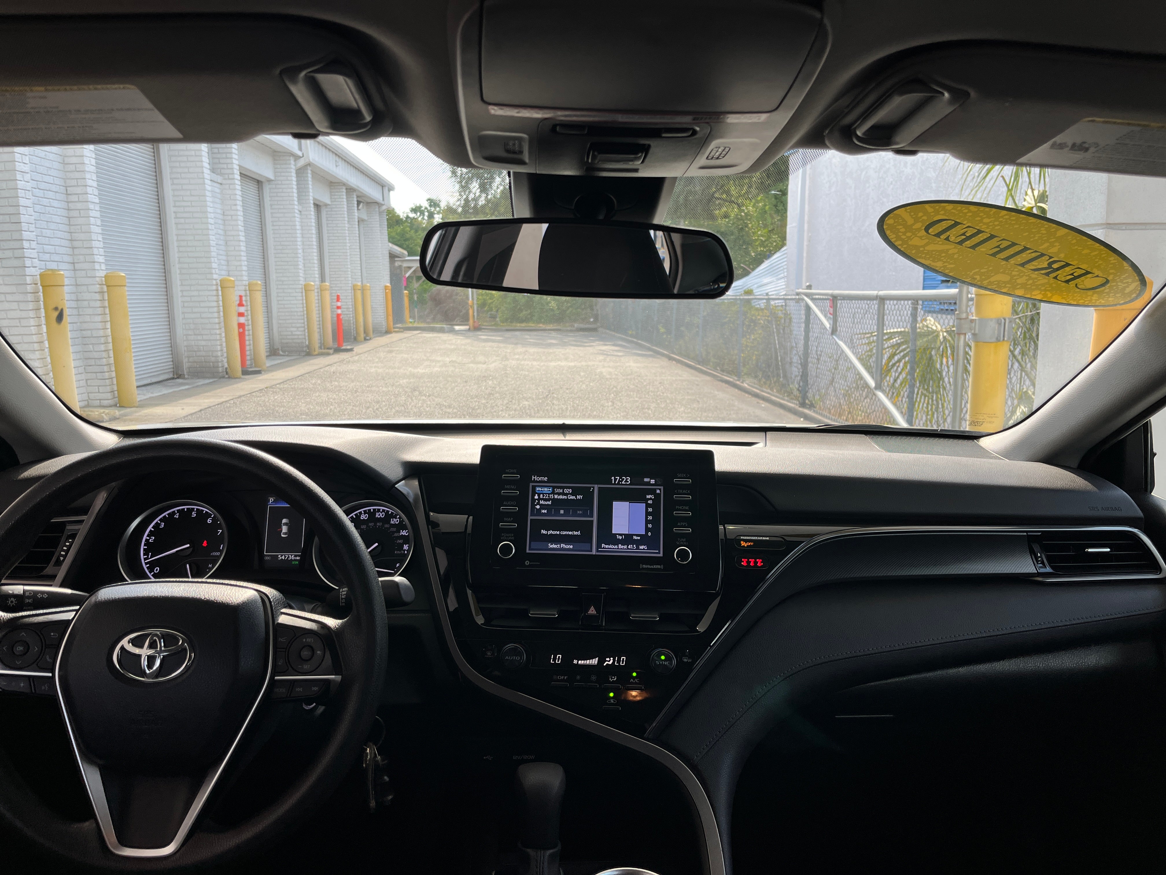 2023 Toyota Camry LE 3