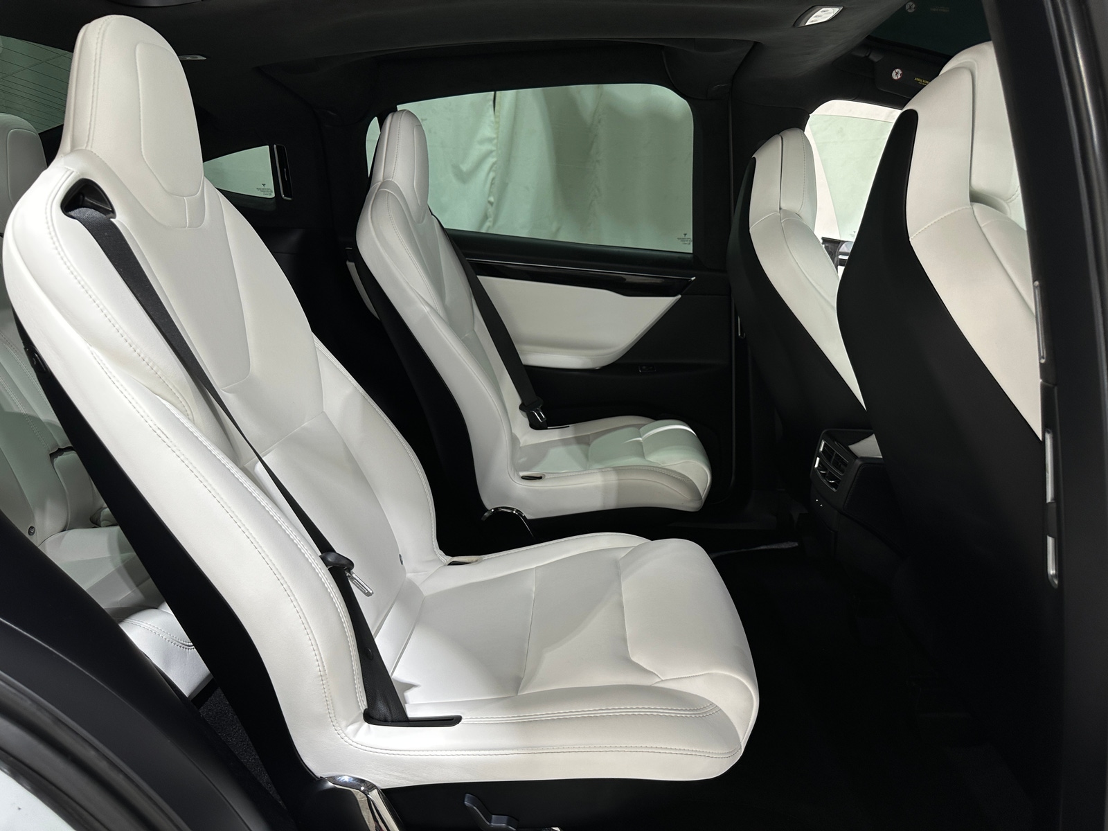 Thumbnail: 2018 Tesla Model X - 4