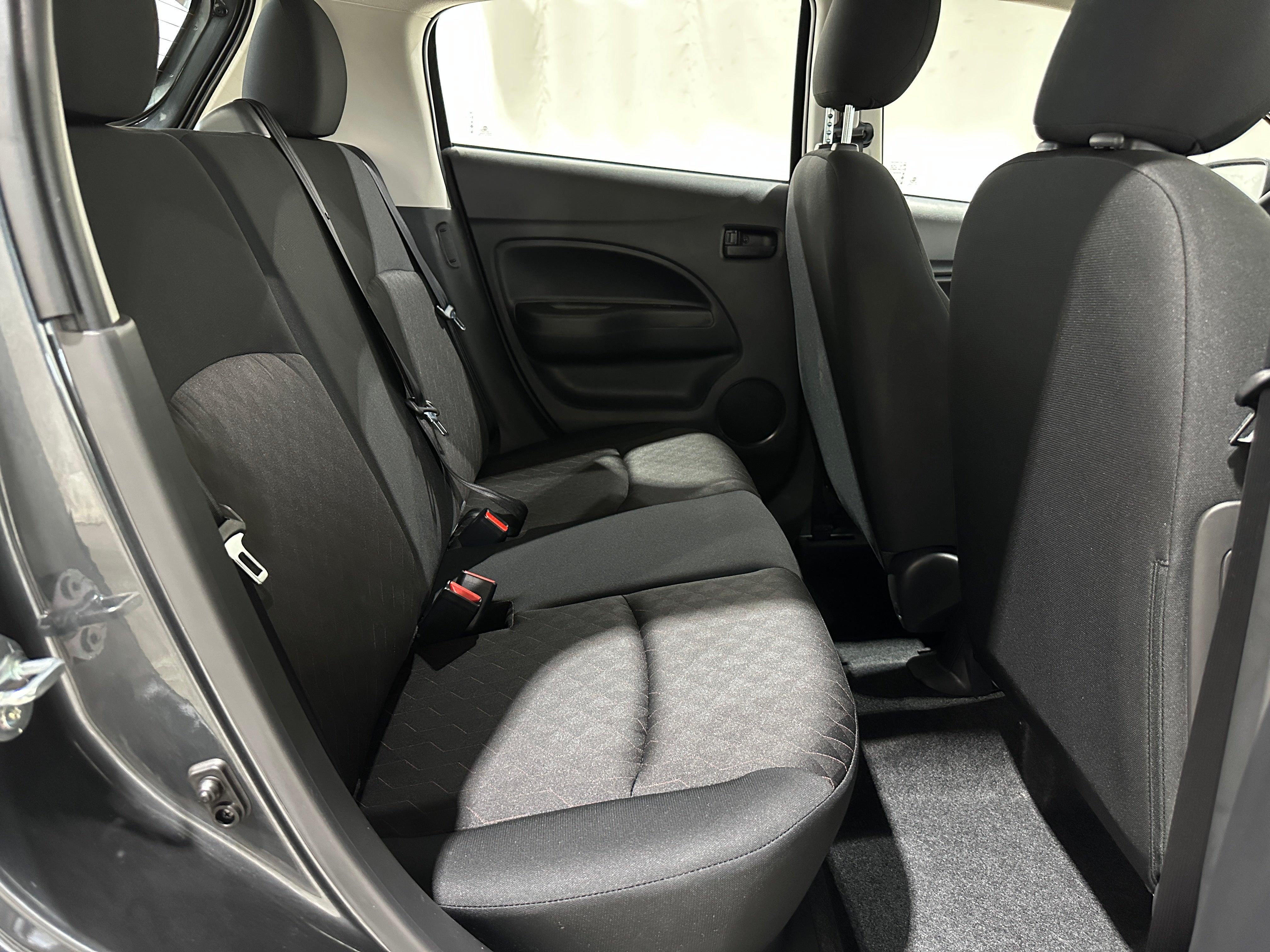 2024 Mitsubishi Mirage ES 6