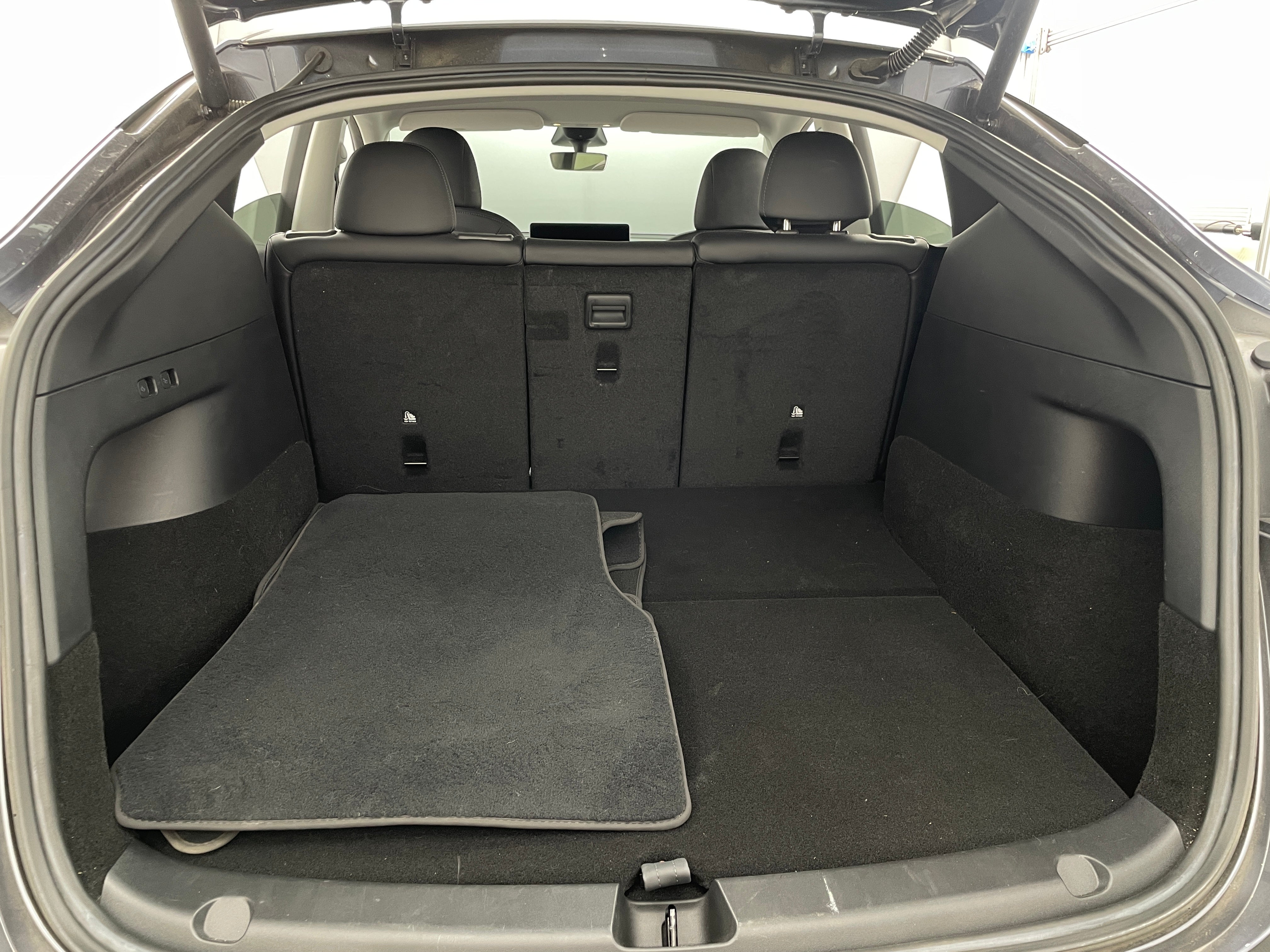 2022 Tesla Model Y Long Range 6
