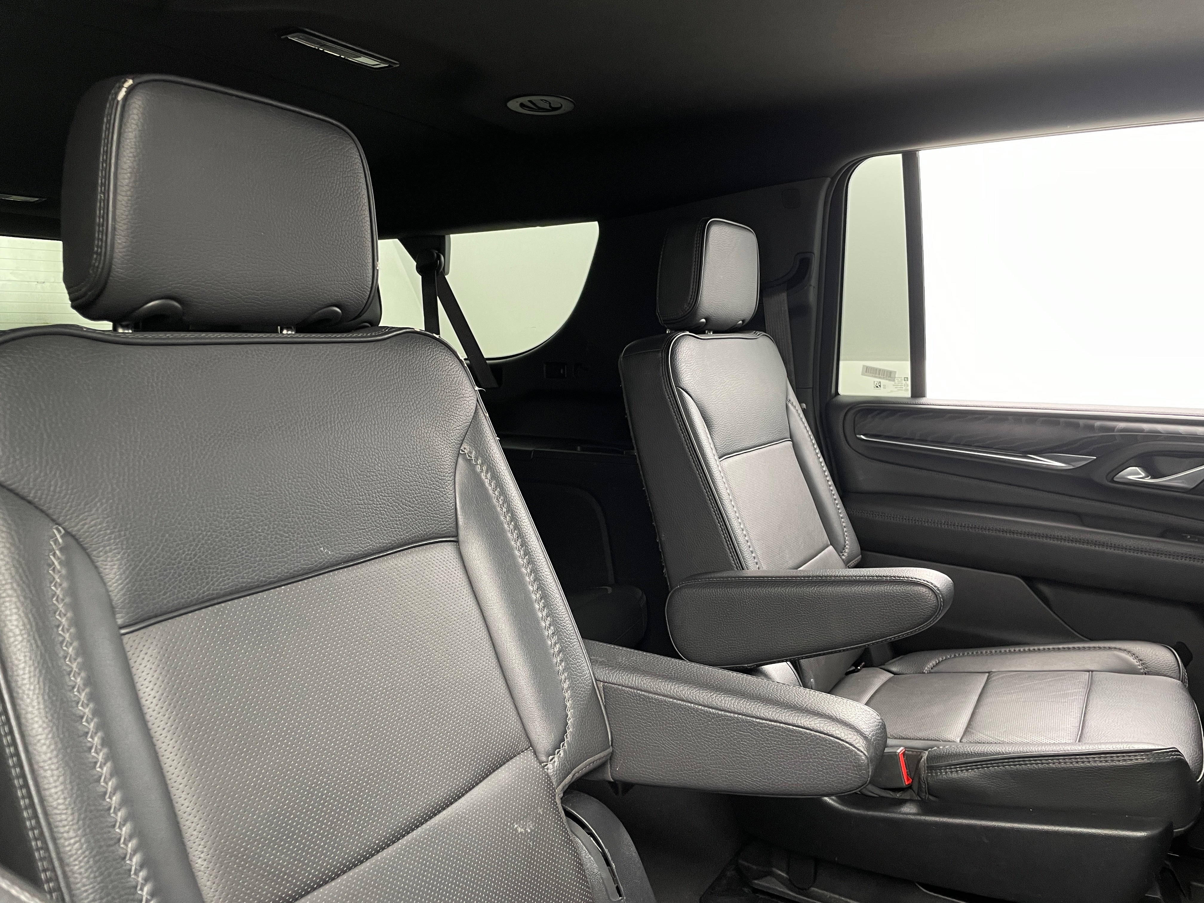 2023 GMC Yukon XL Denali 6