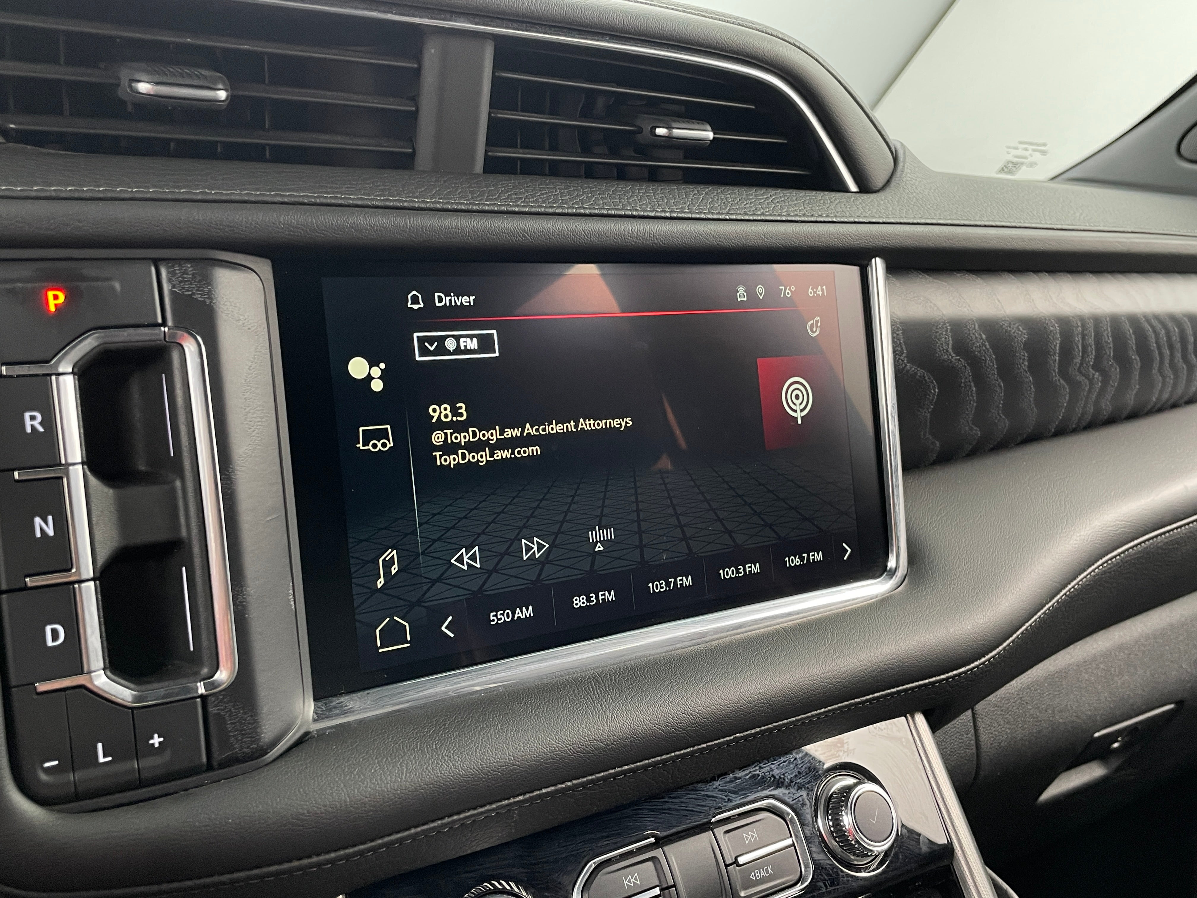 2023 GMC Yukon XL Denali 4