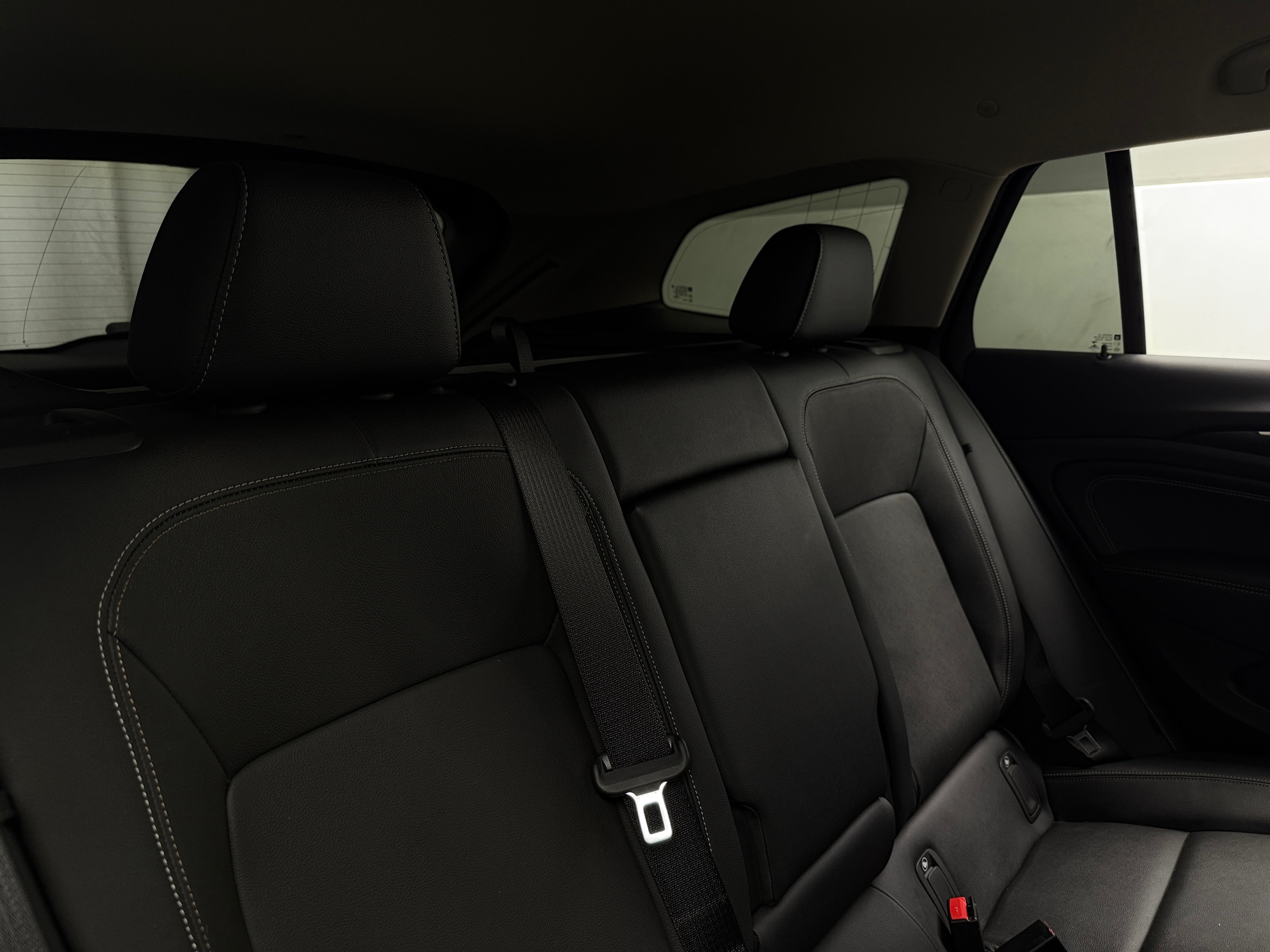 2018 Buick Regal Essence 6