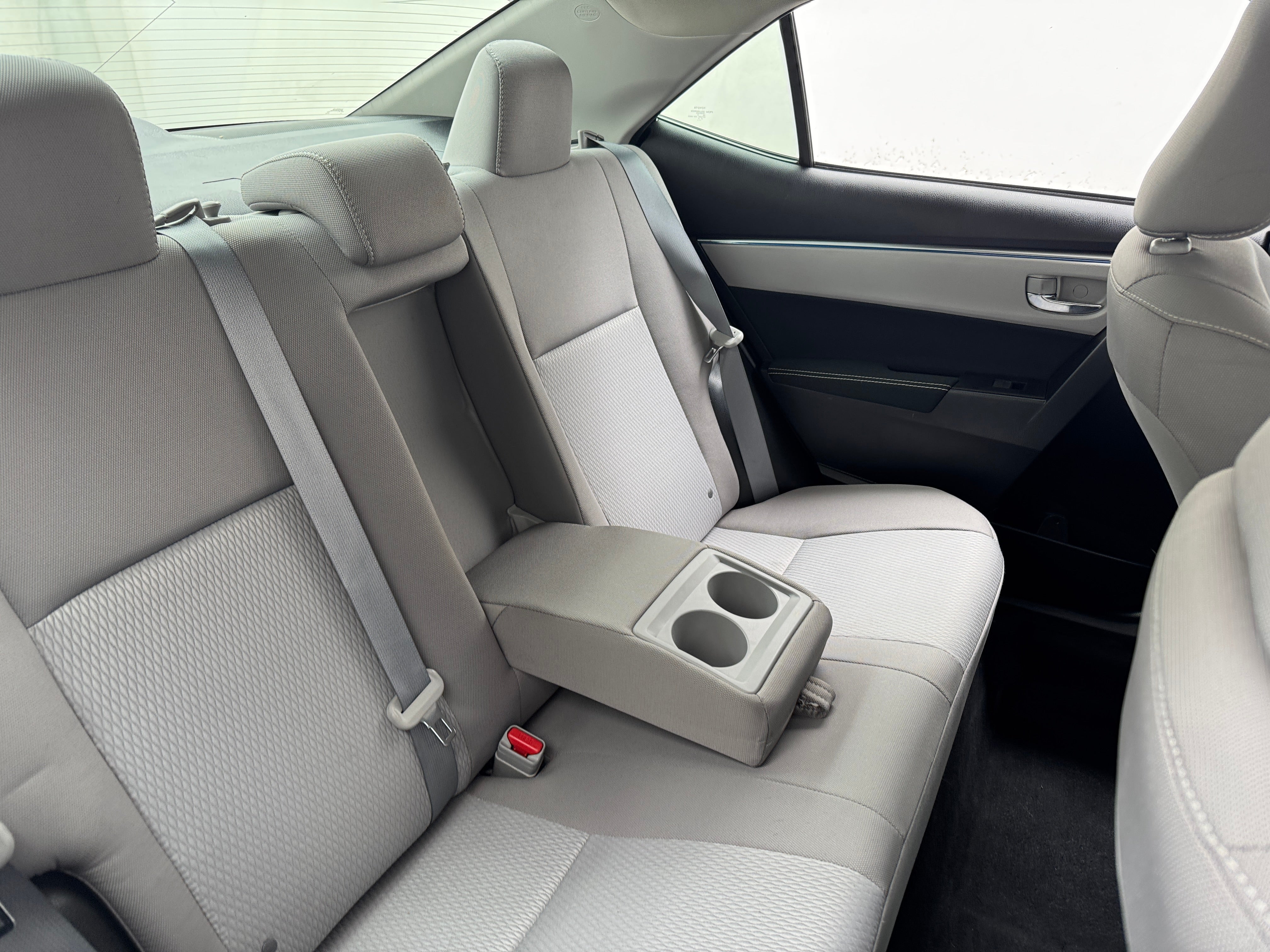2016 Toyota Corolla LE 6