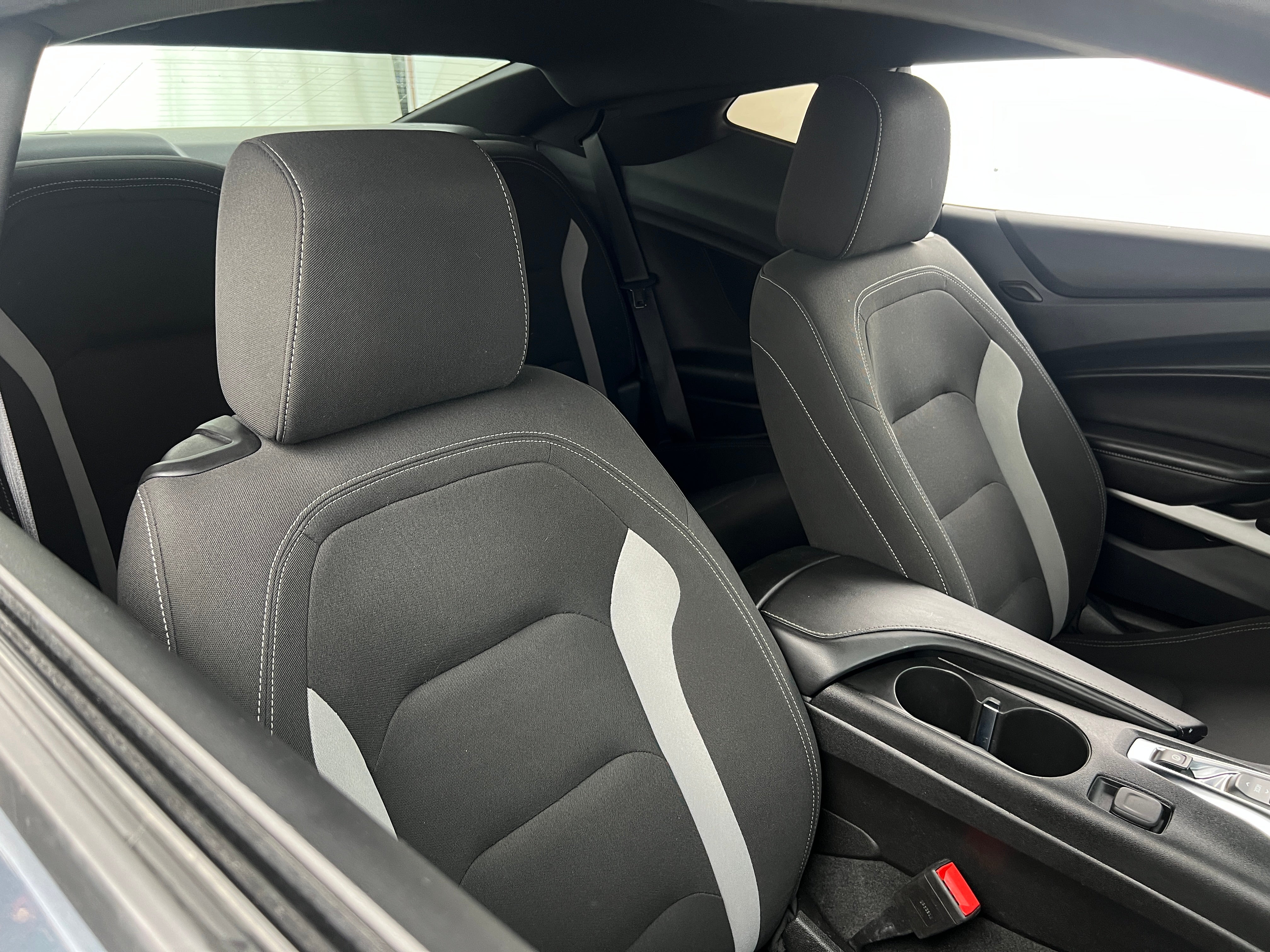 2022 Chevrolet Camaro  2