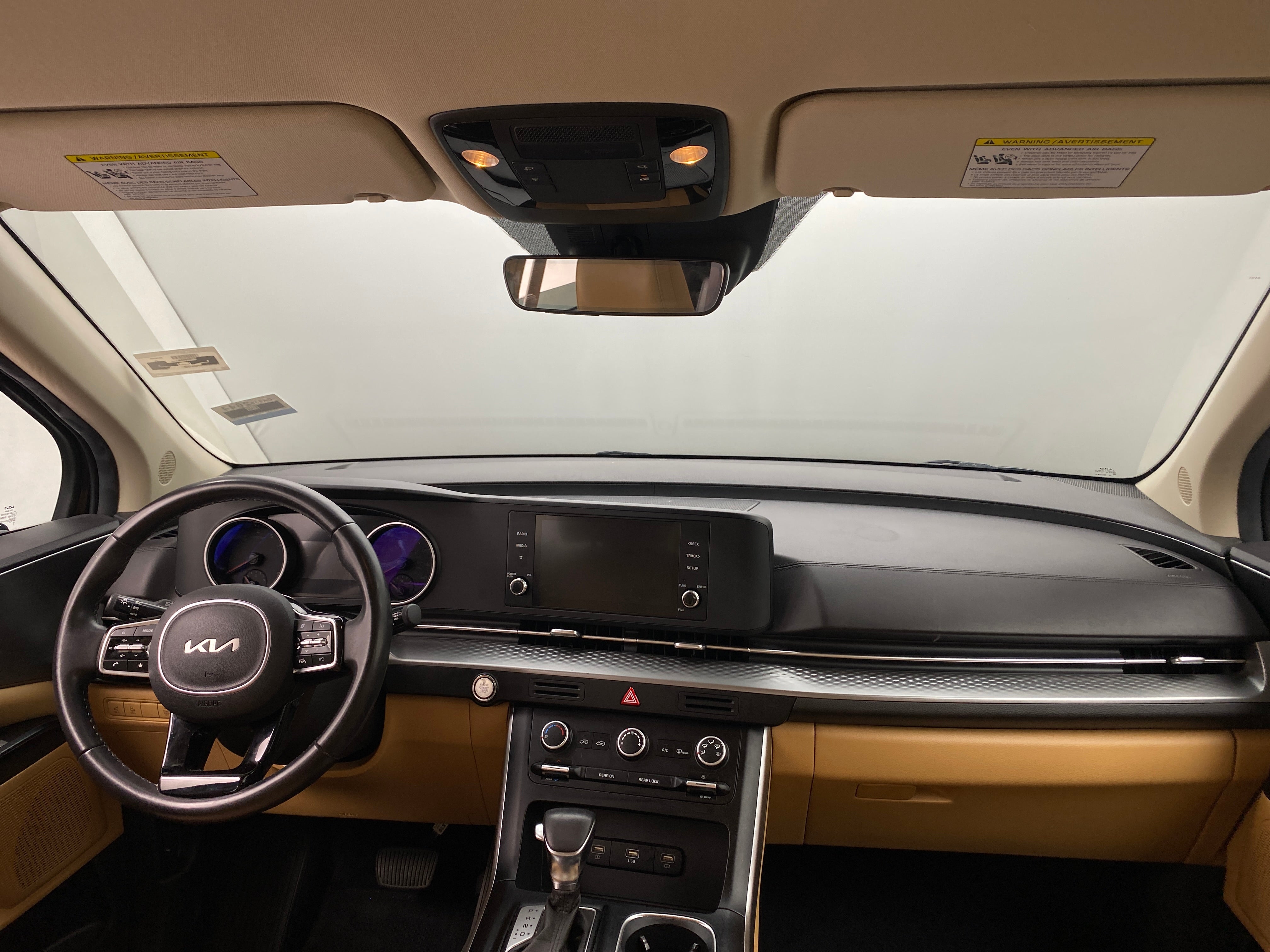 2023 Kia Carnival LX 2