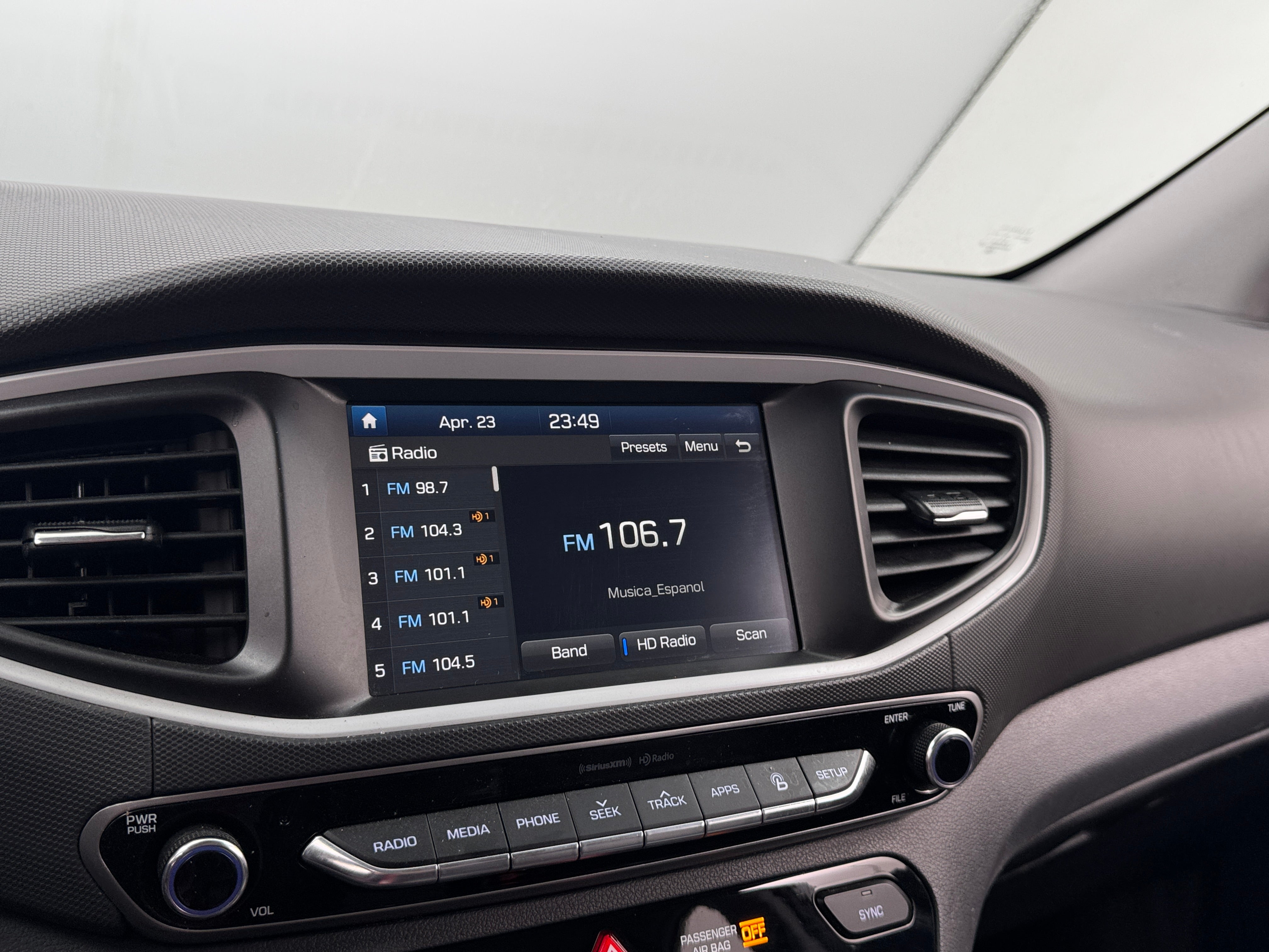 2018 Hyundai Ioniq Limited 3