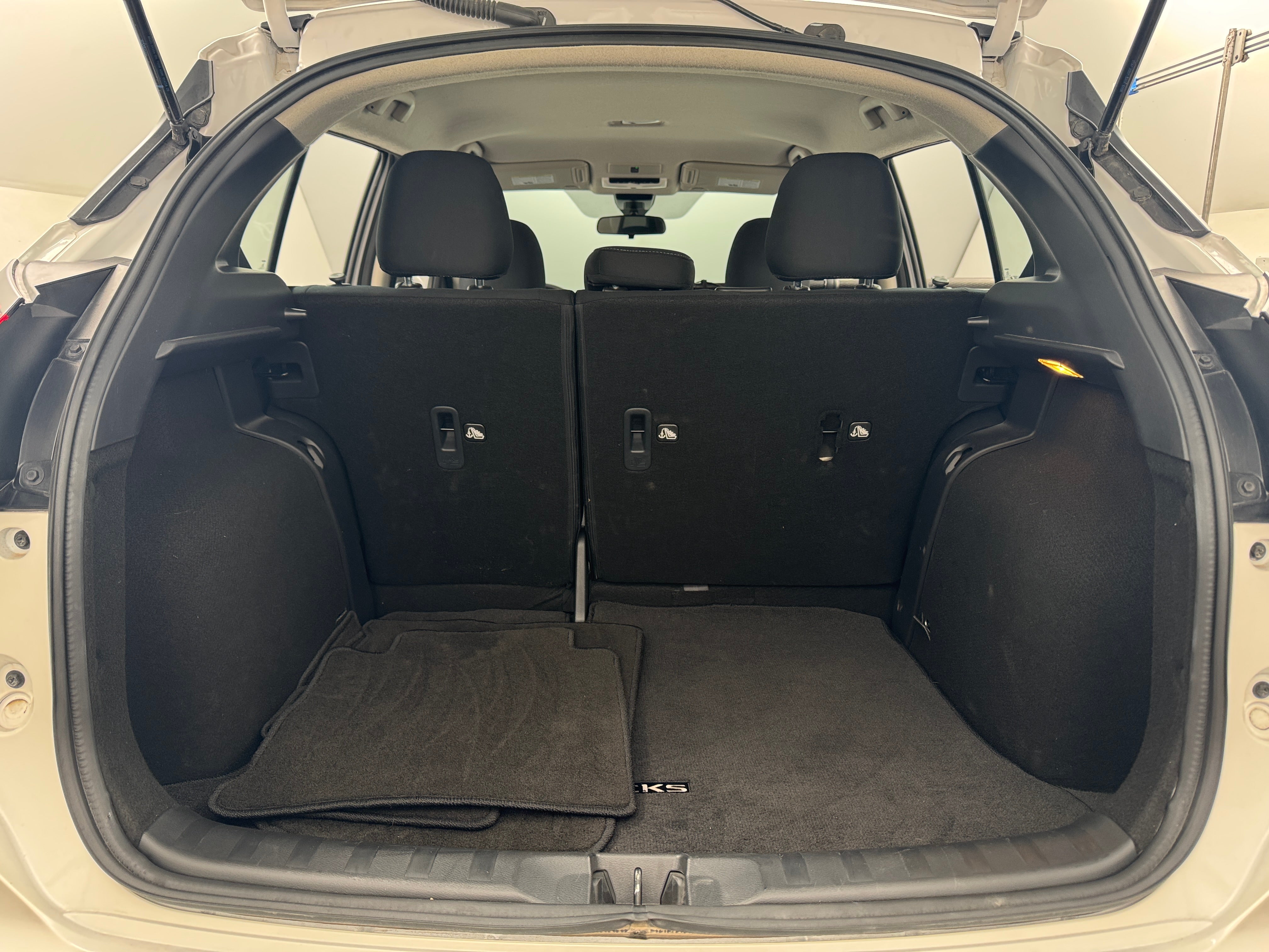 2024 Nissan Kicks SV 7
