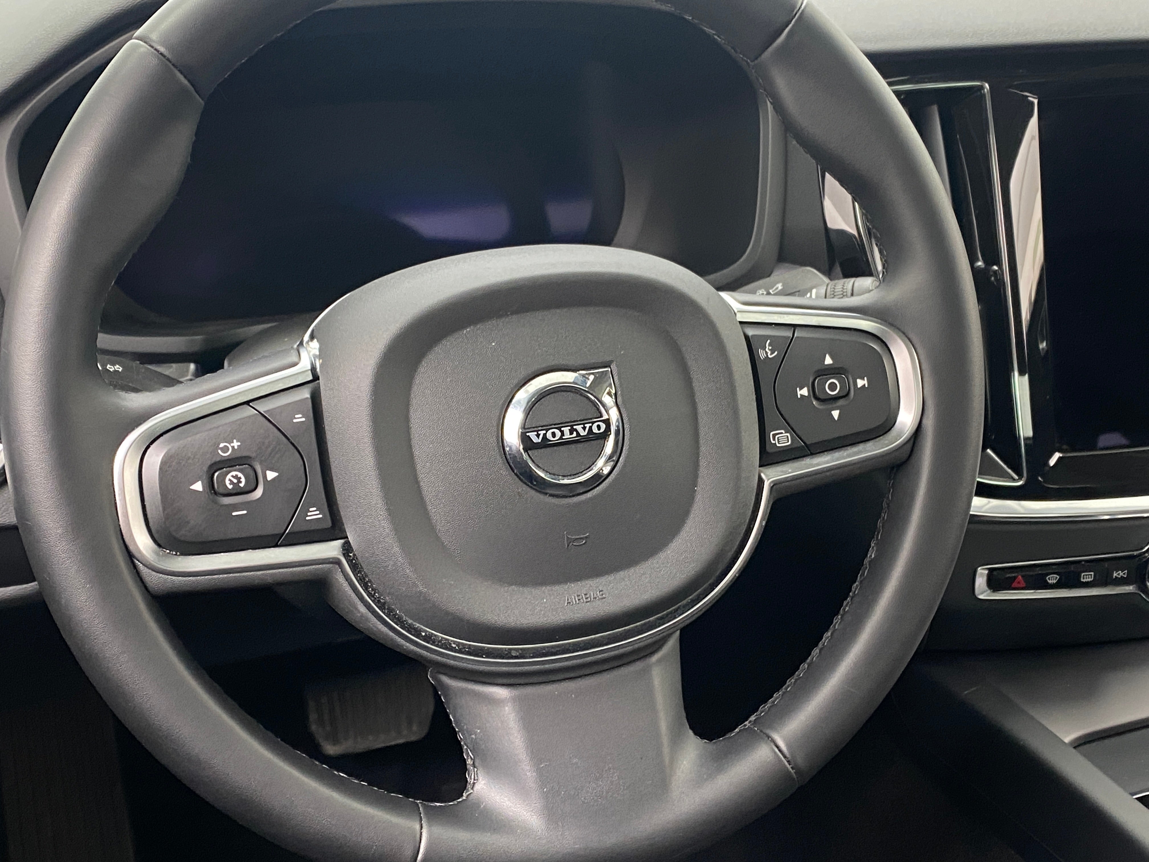 2024 Volvo S60 B5 Core 5