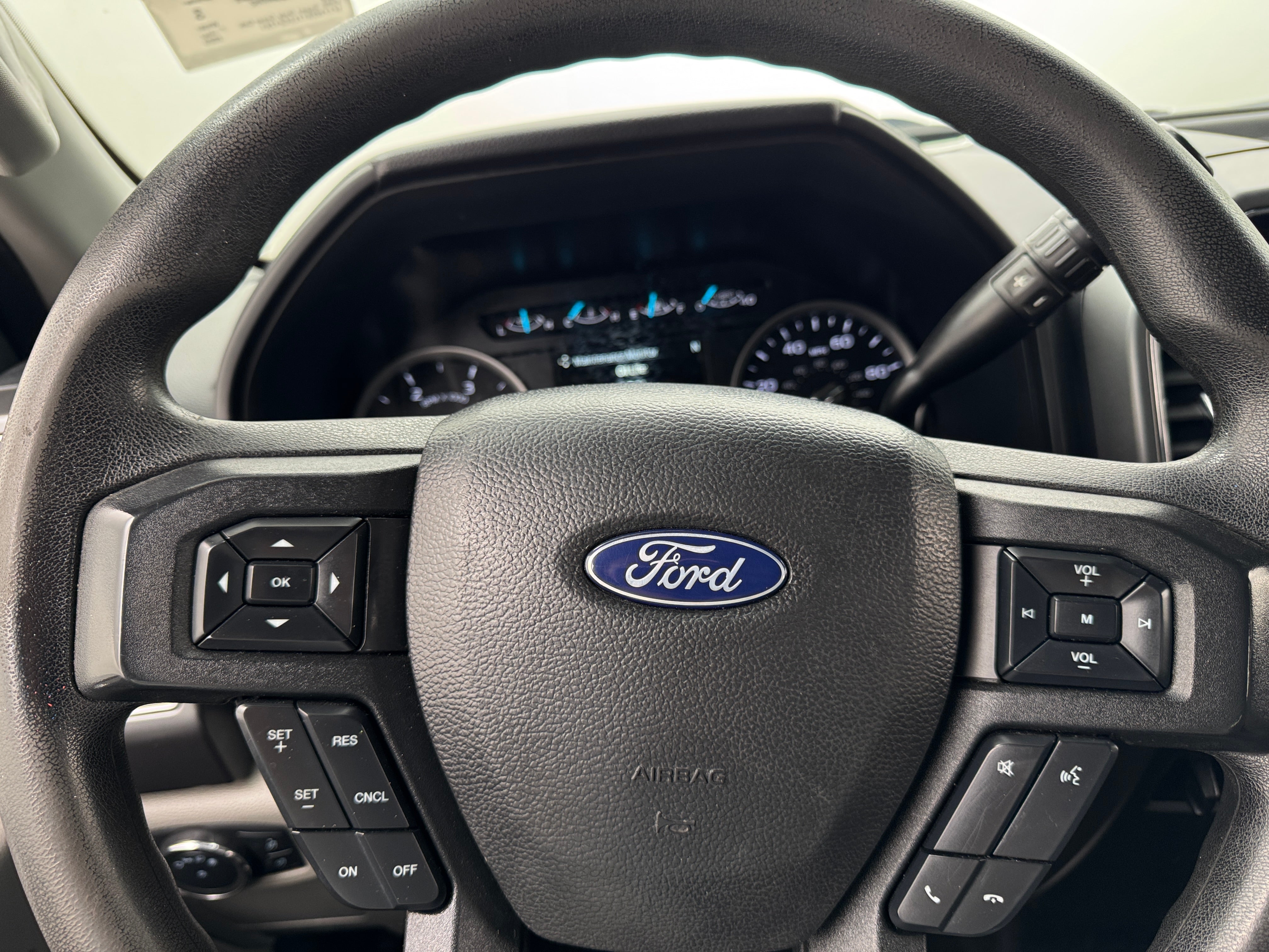 2020 Ford Econoline E-250 5