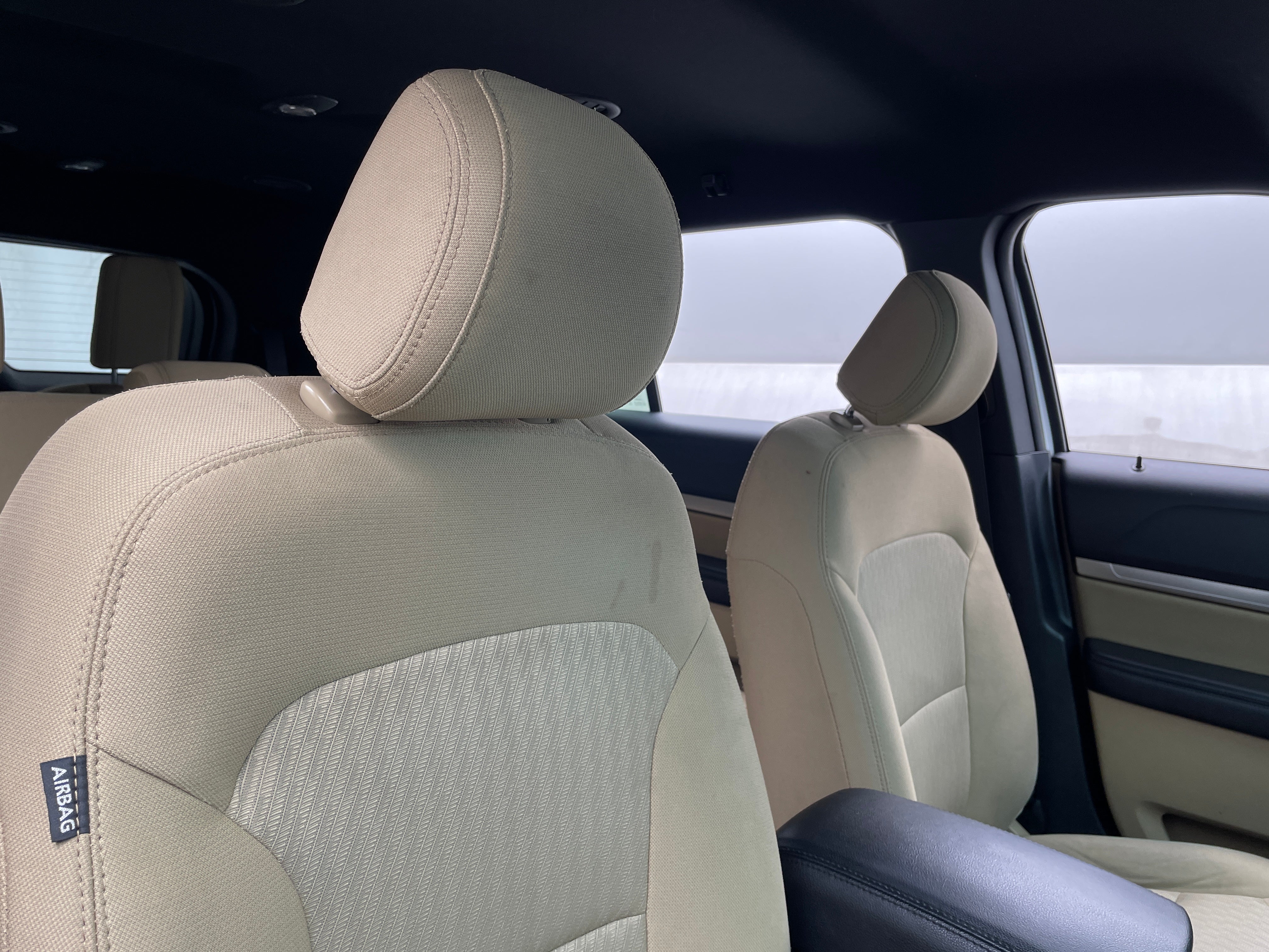 2016 Ford Explorer Base 2