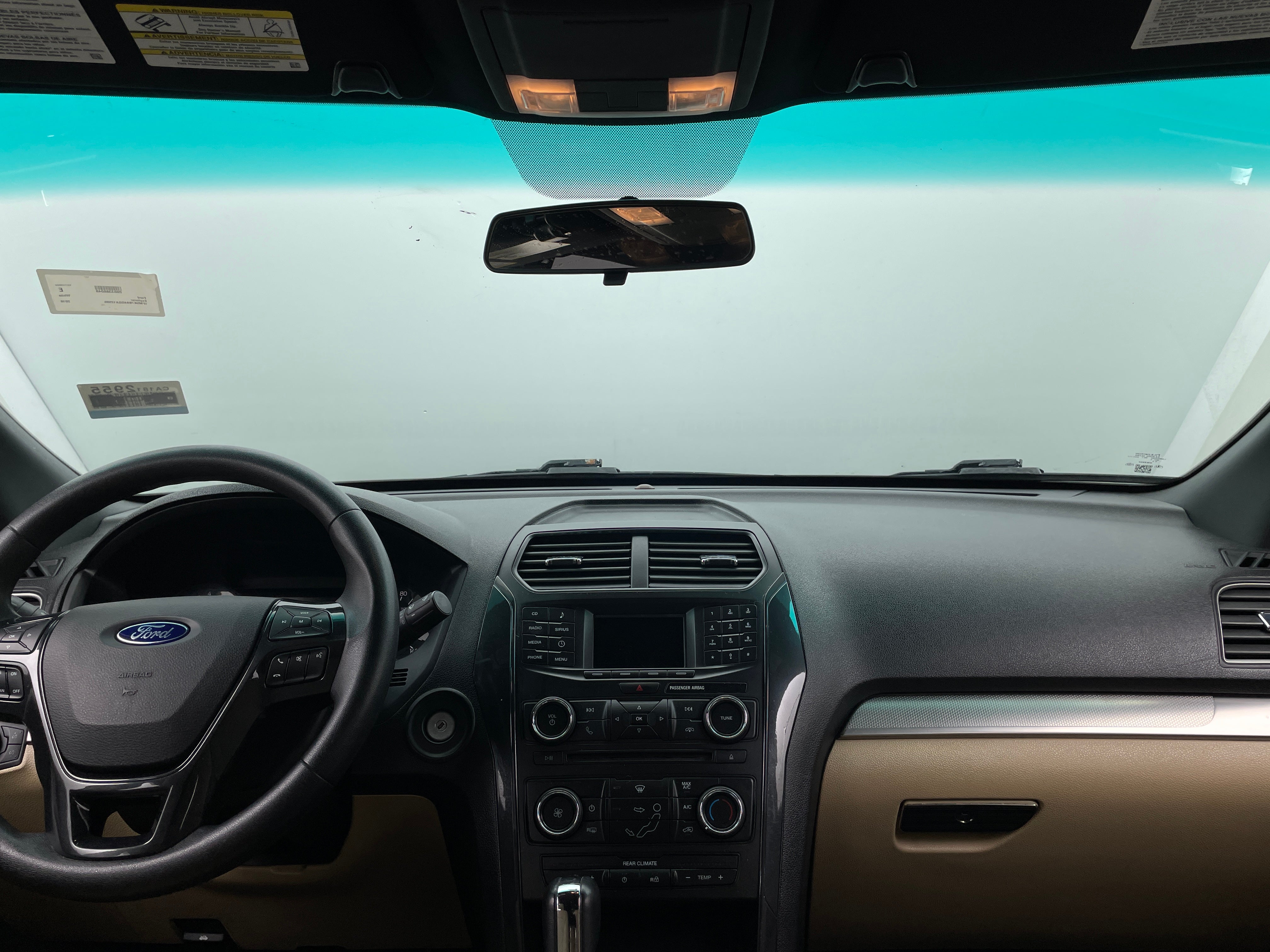 2016 Ford Explorer Base 3