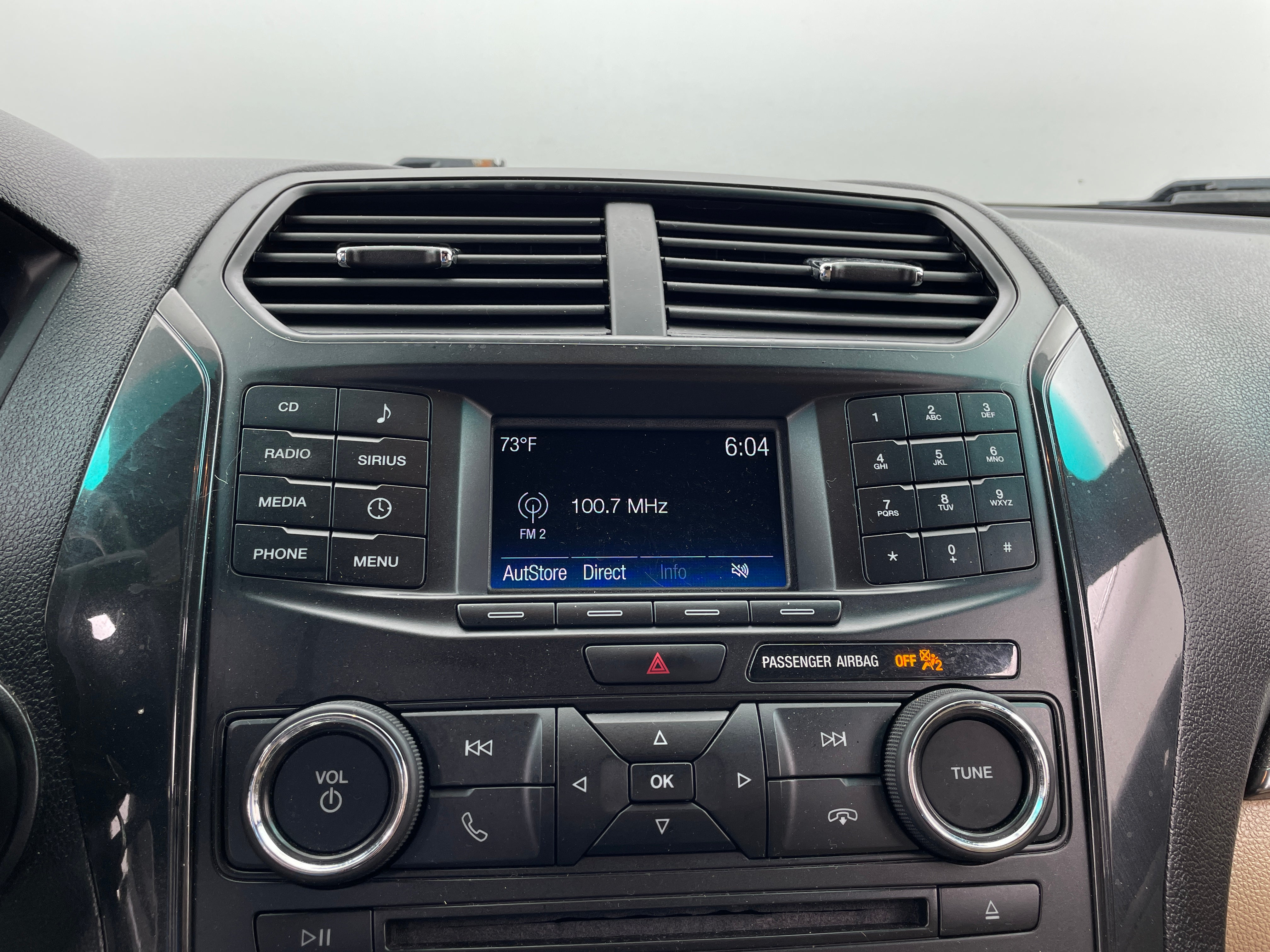 2016 Ford Explorer Base 4