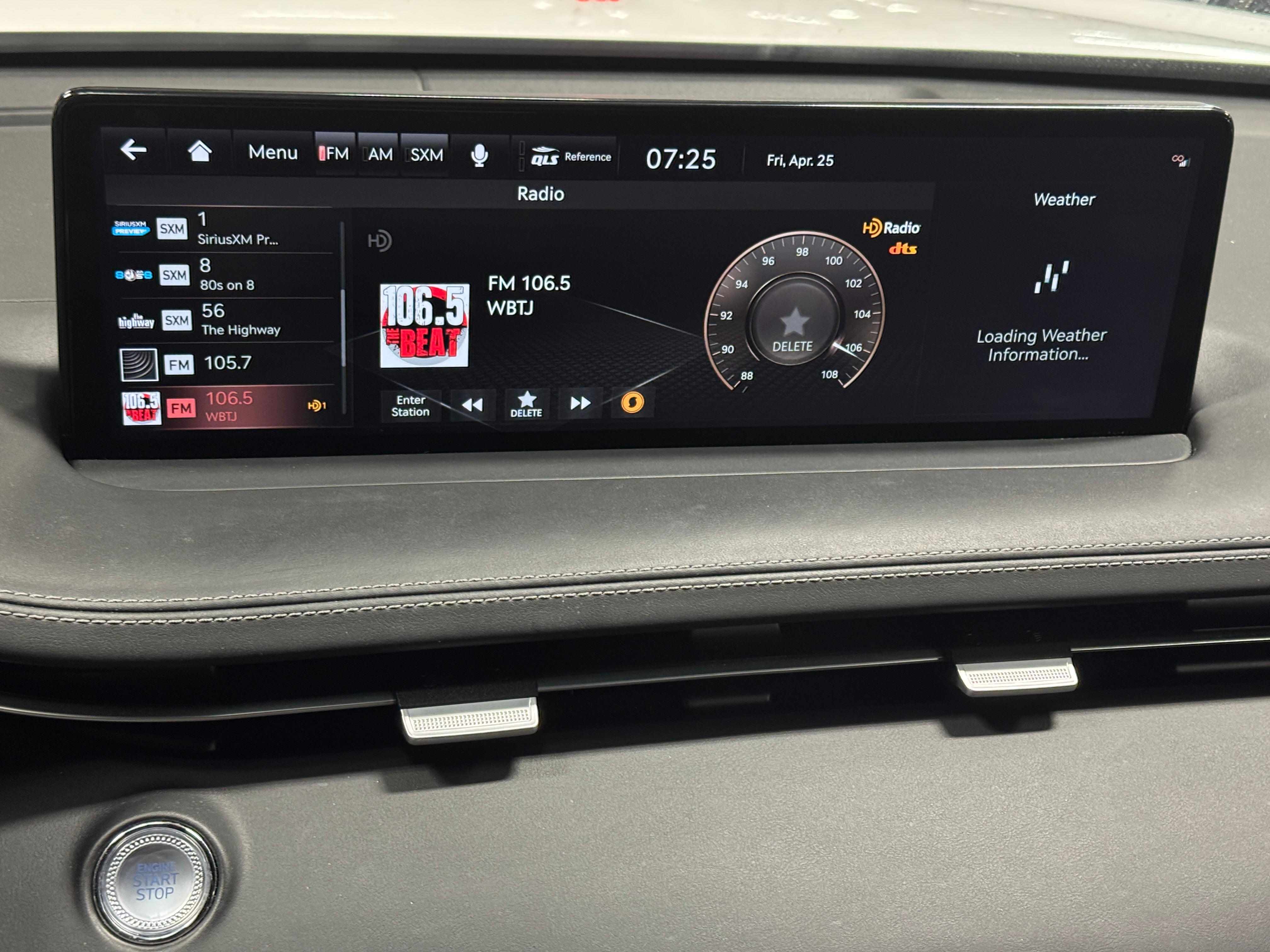 2022 Genesis GV70 Standard 3