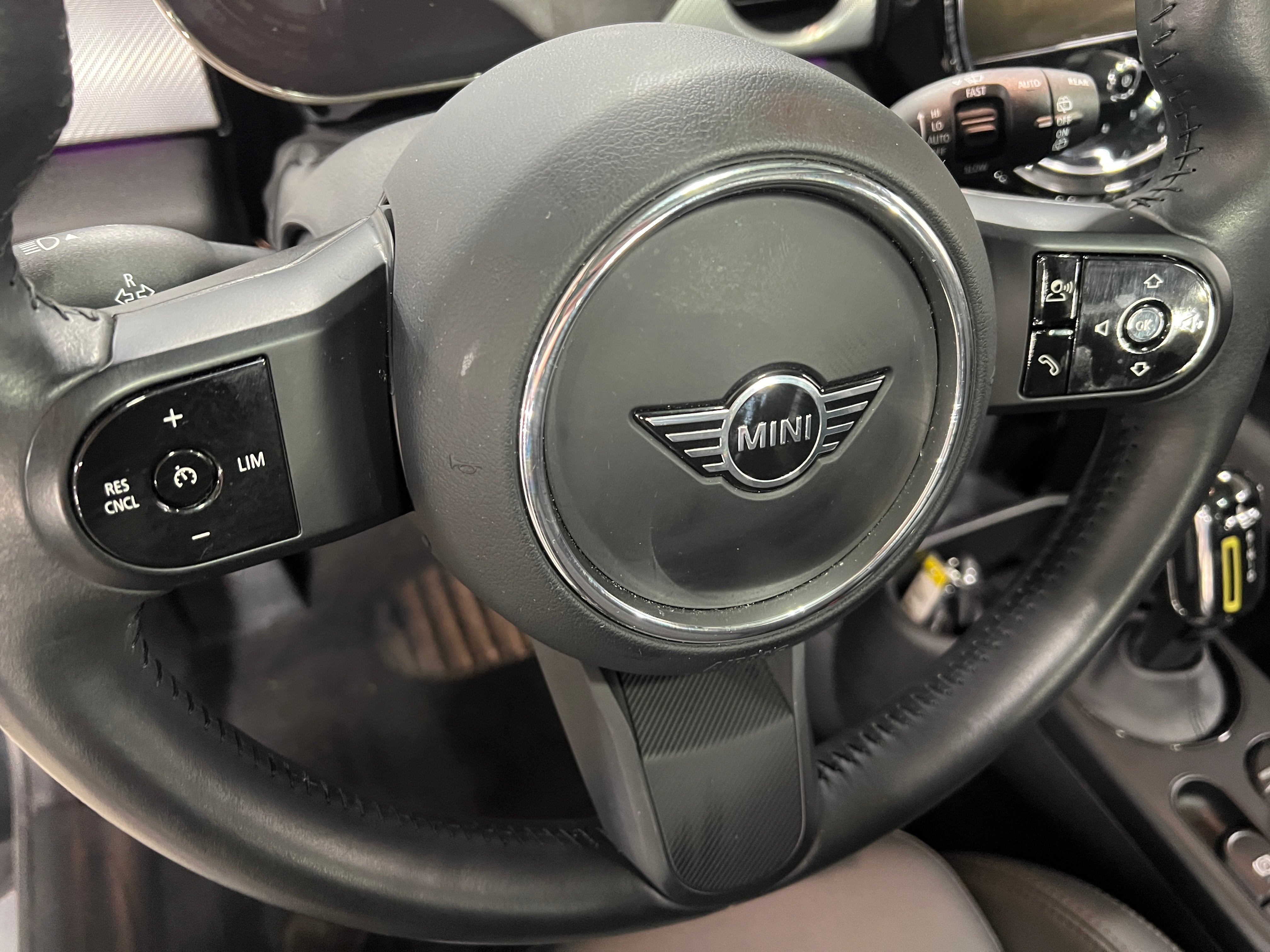 2023 MINI Cooper Hardtop SE 4