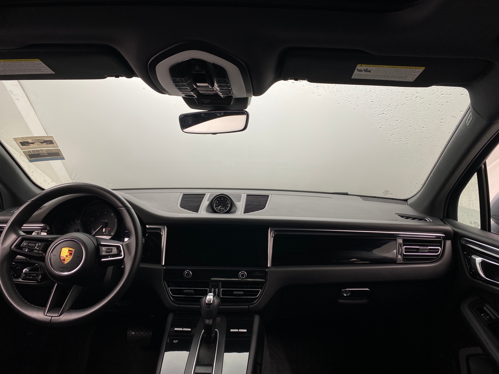 Thumbnail: 2022 Porsche Macan - 2