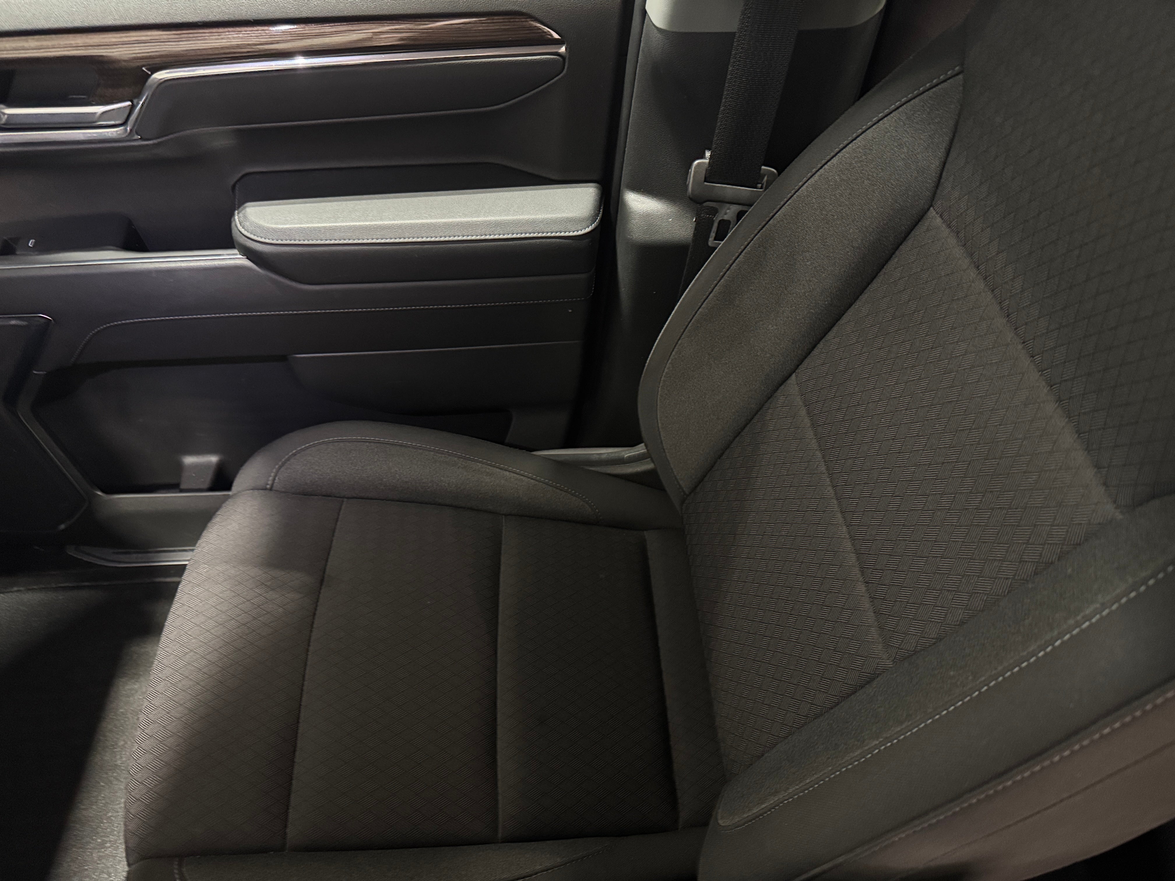 2022 Chevrolet Silverado 1500  2