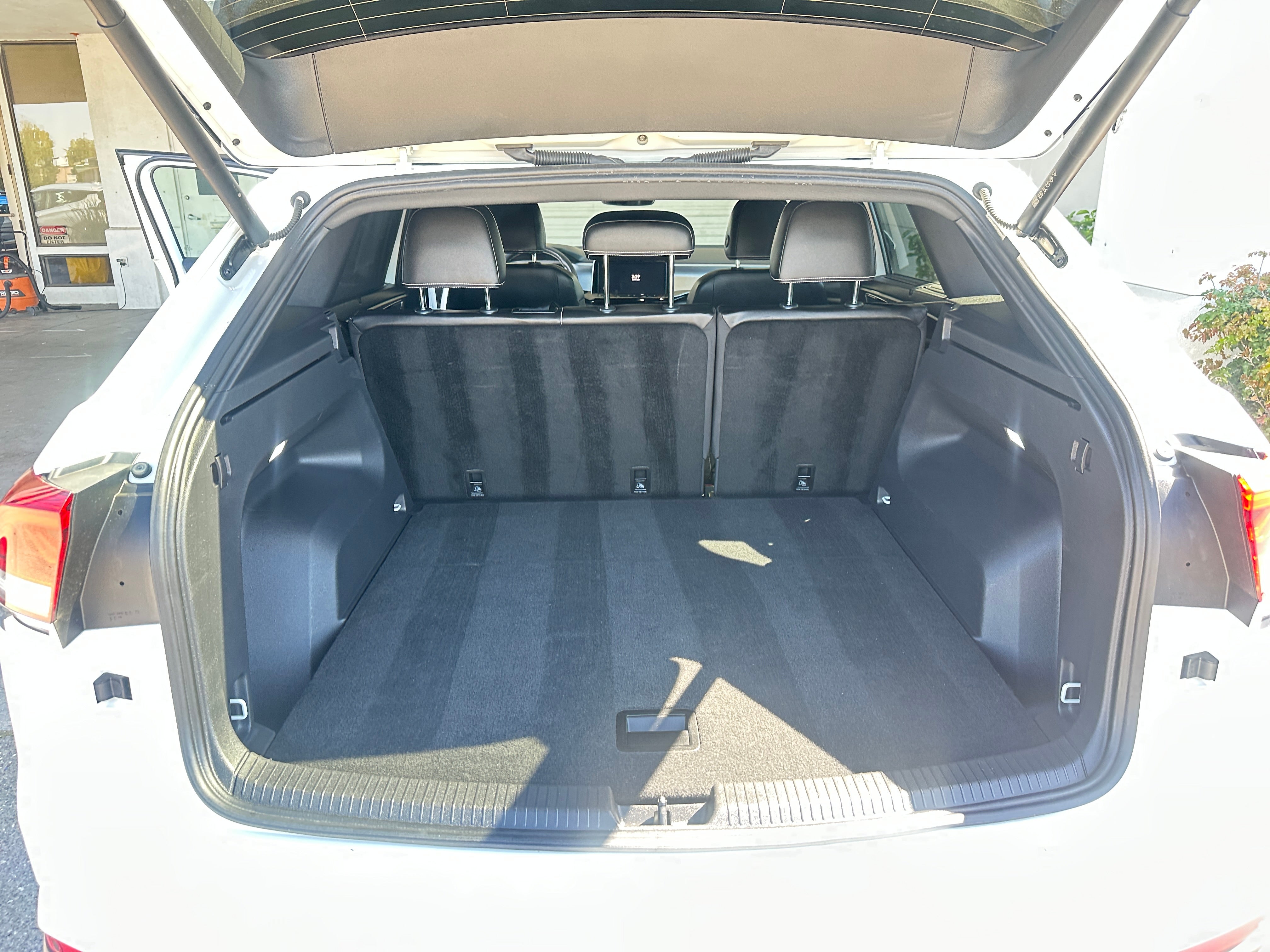 2024 Volkswagen Atlas SE 6
