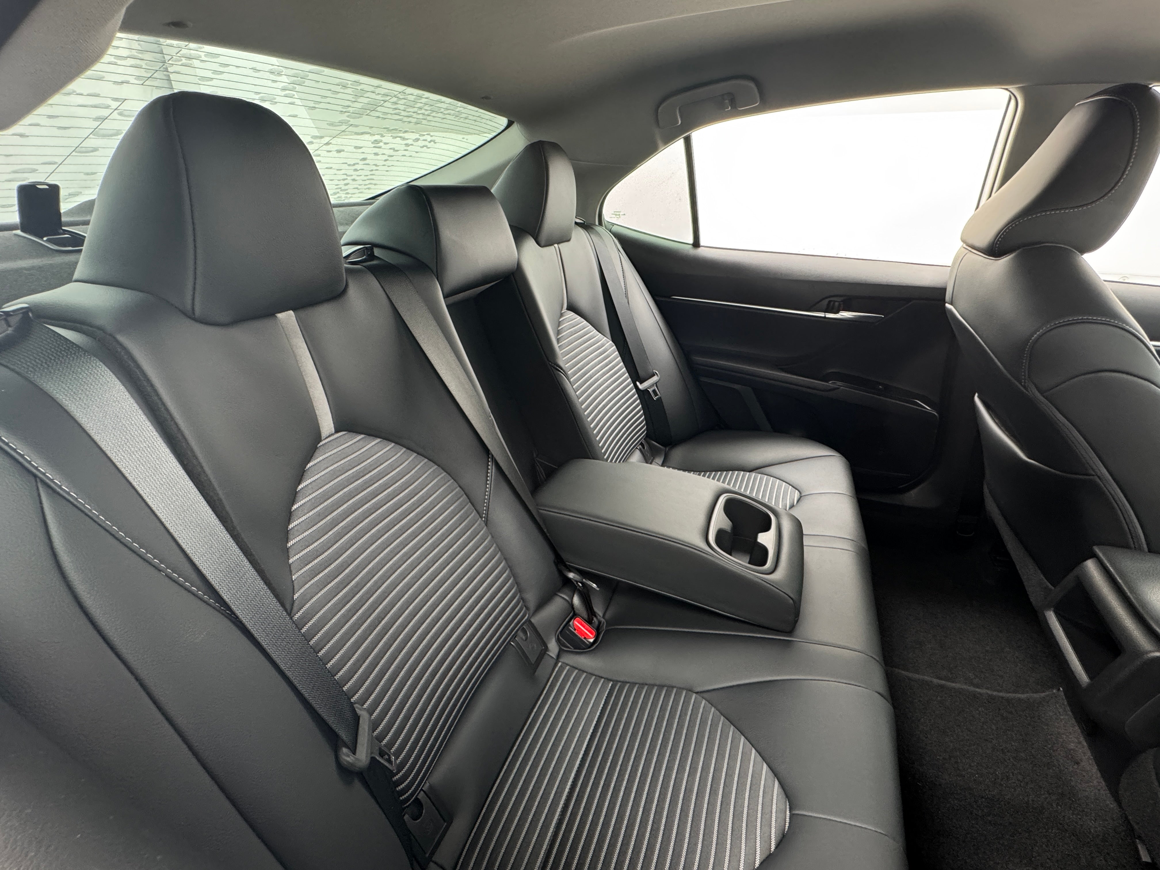 2020 Toyota Camry SE 5