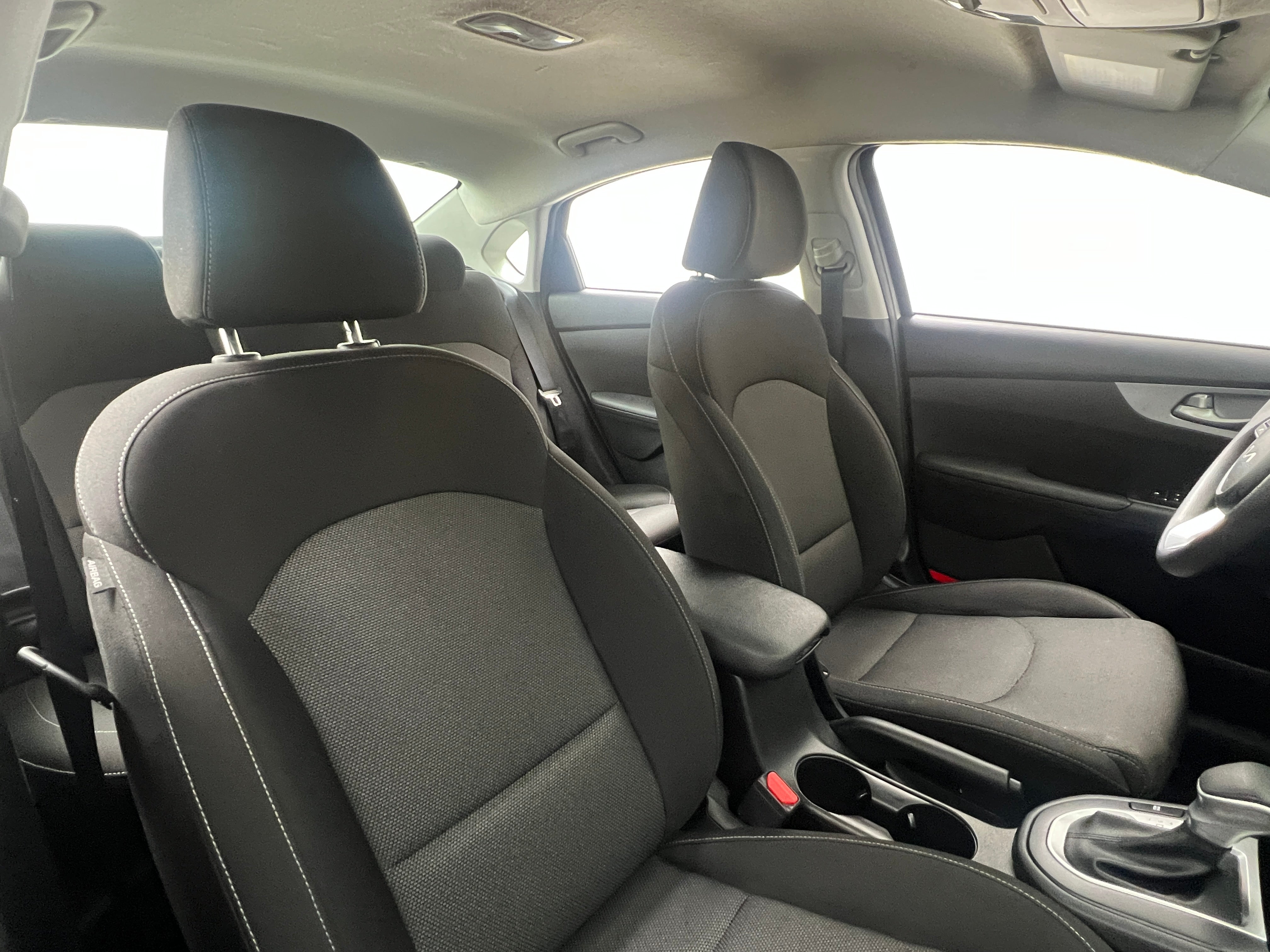 2023 Kia Forte LXS 2
