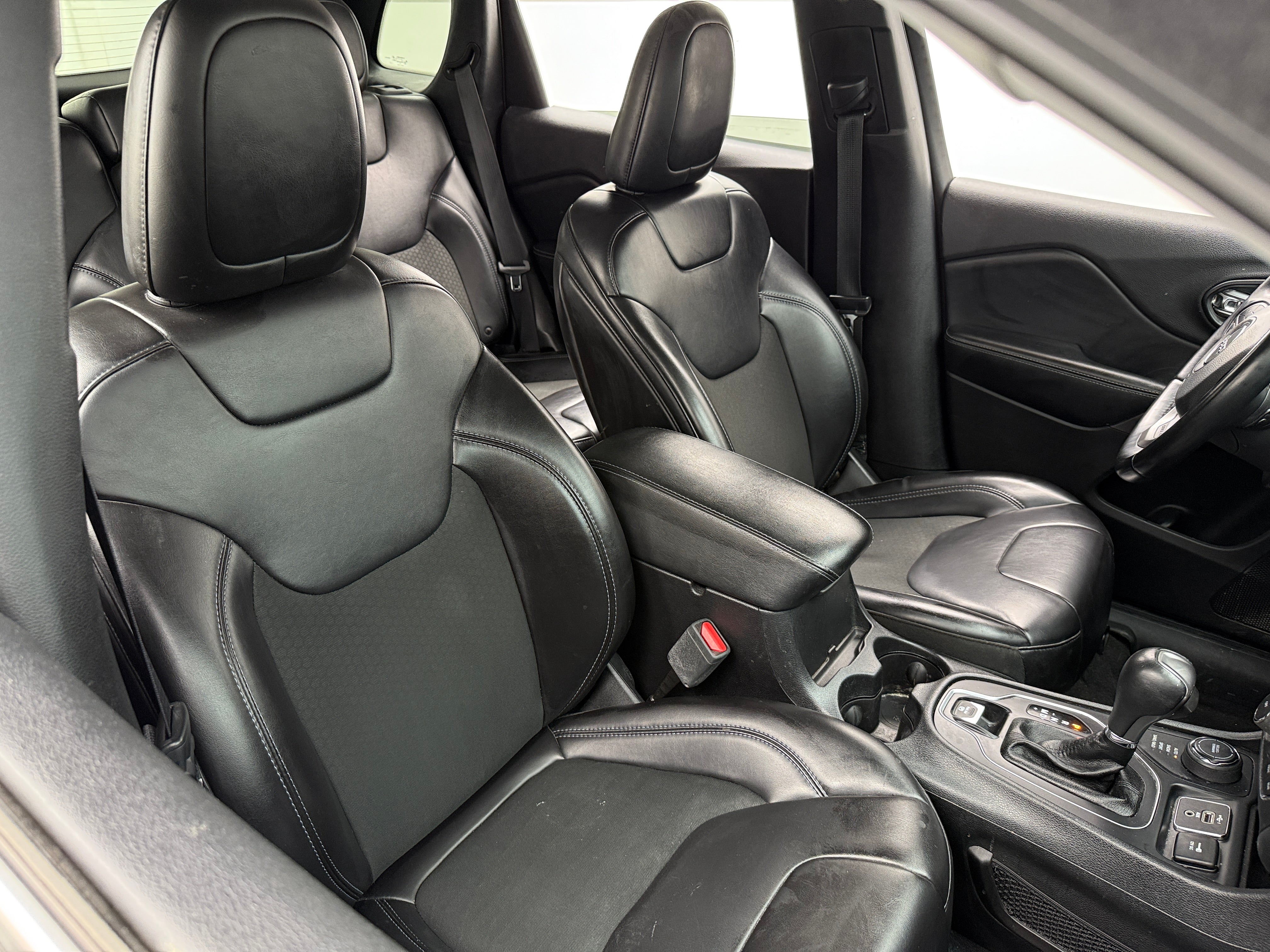 2019 Jeep Cherokee Latitude 2