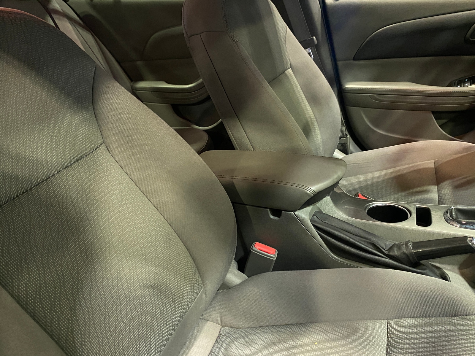 Thumbnail: 2015 Chevrolet Malibu - 2