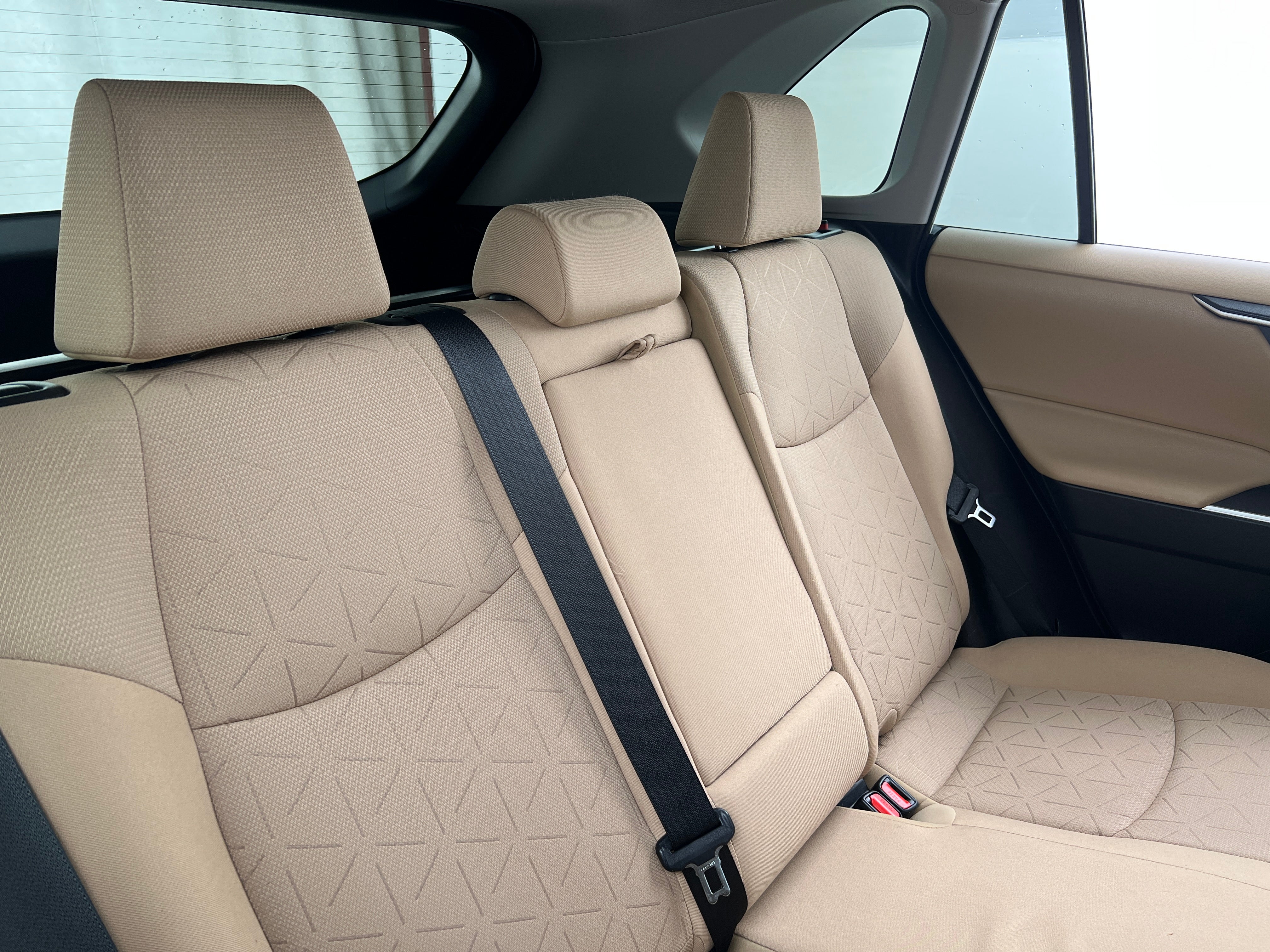 2020 Toyota RAV4 XLE 6