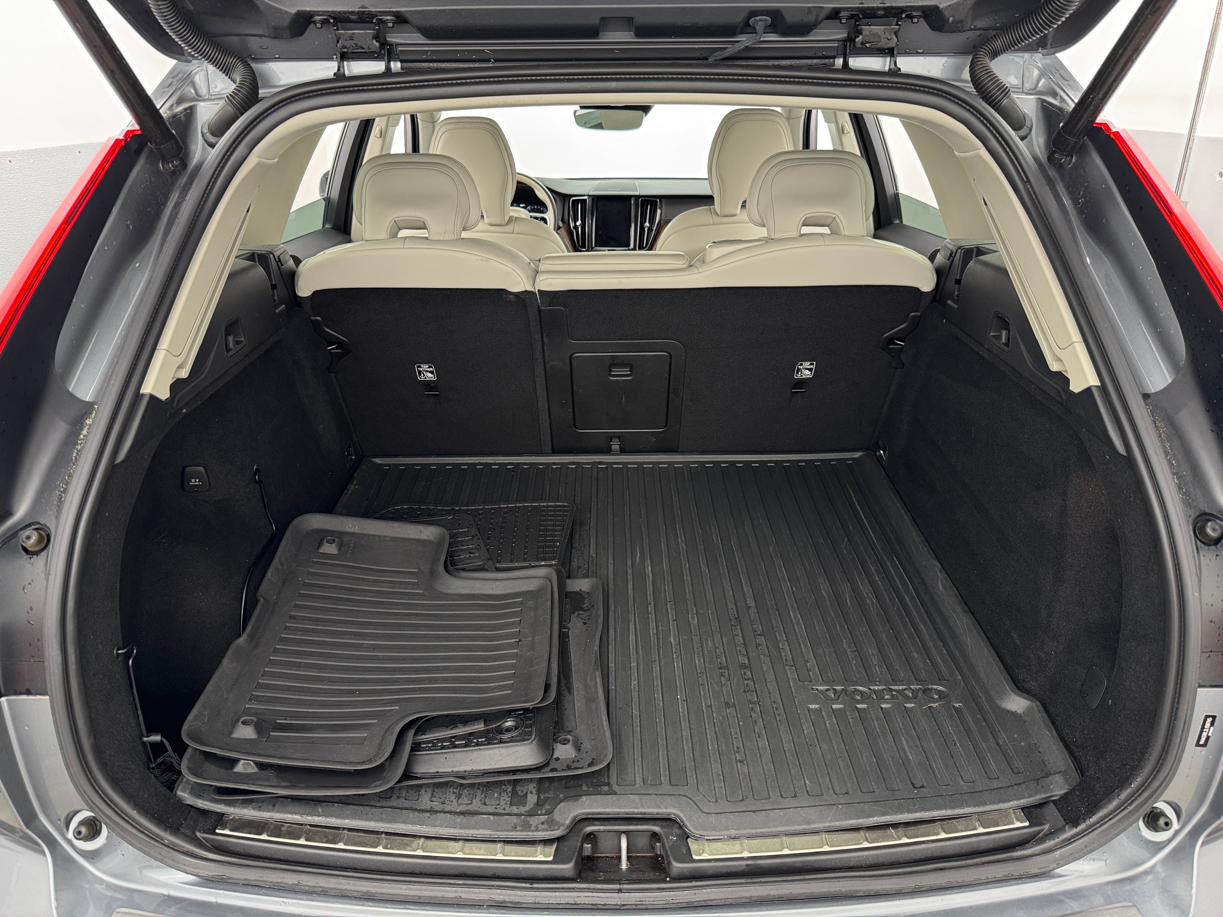 2020 Volvo XC60 T6 Inscription 6