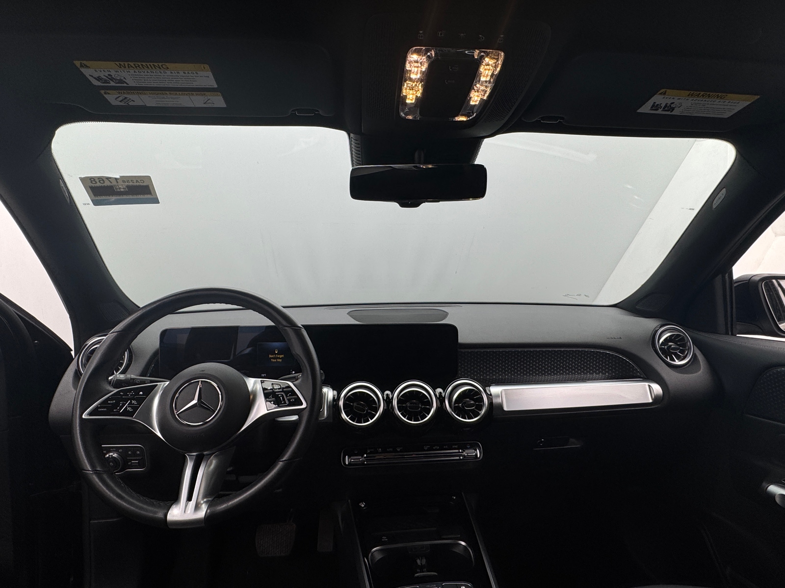 Thumbnail: 2024 Mercedes-Benz GLB - 2