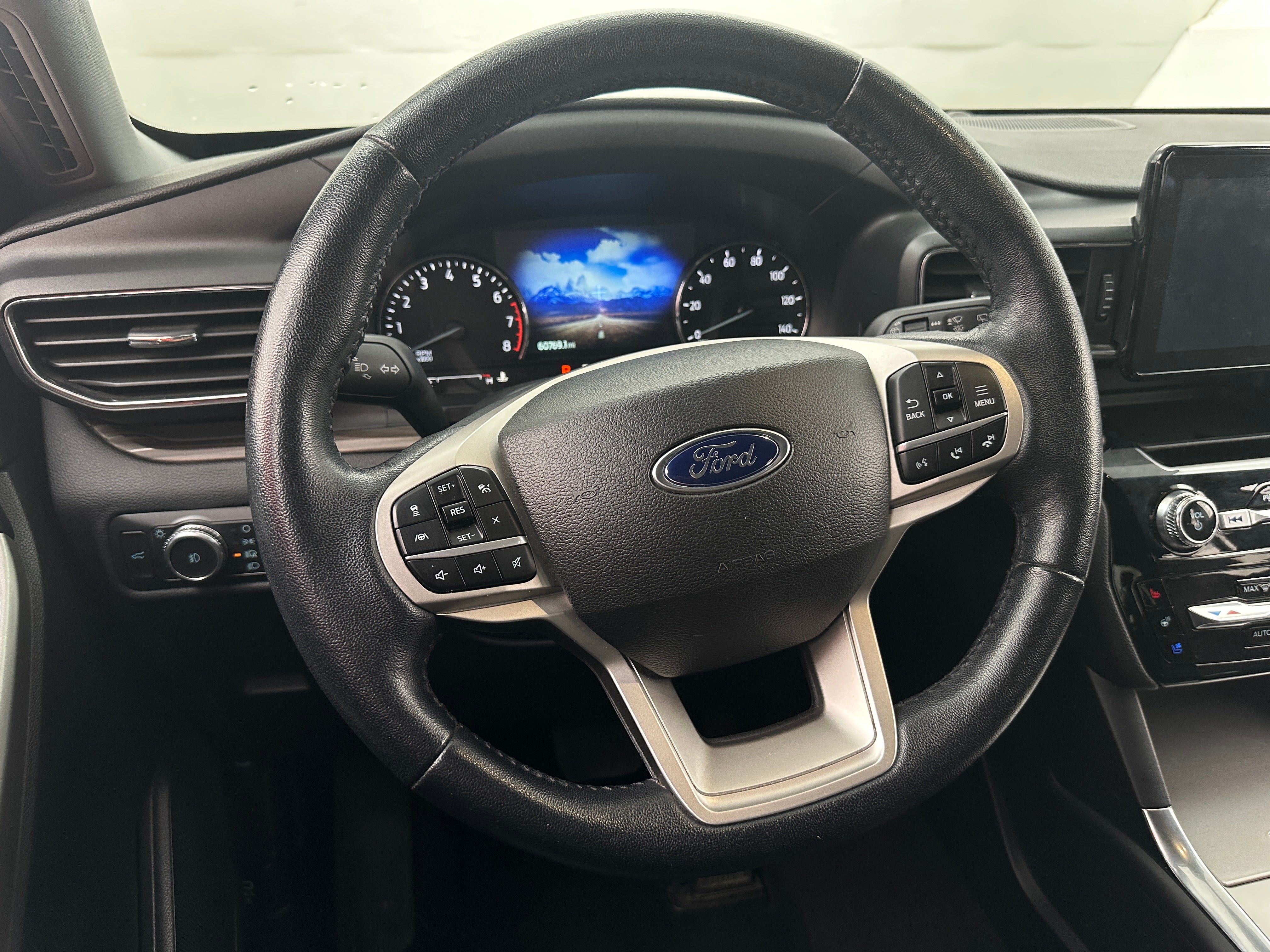 2022 Ford Explorer Limited 4
