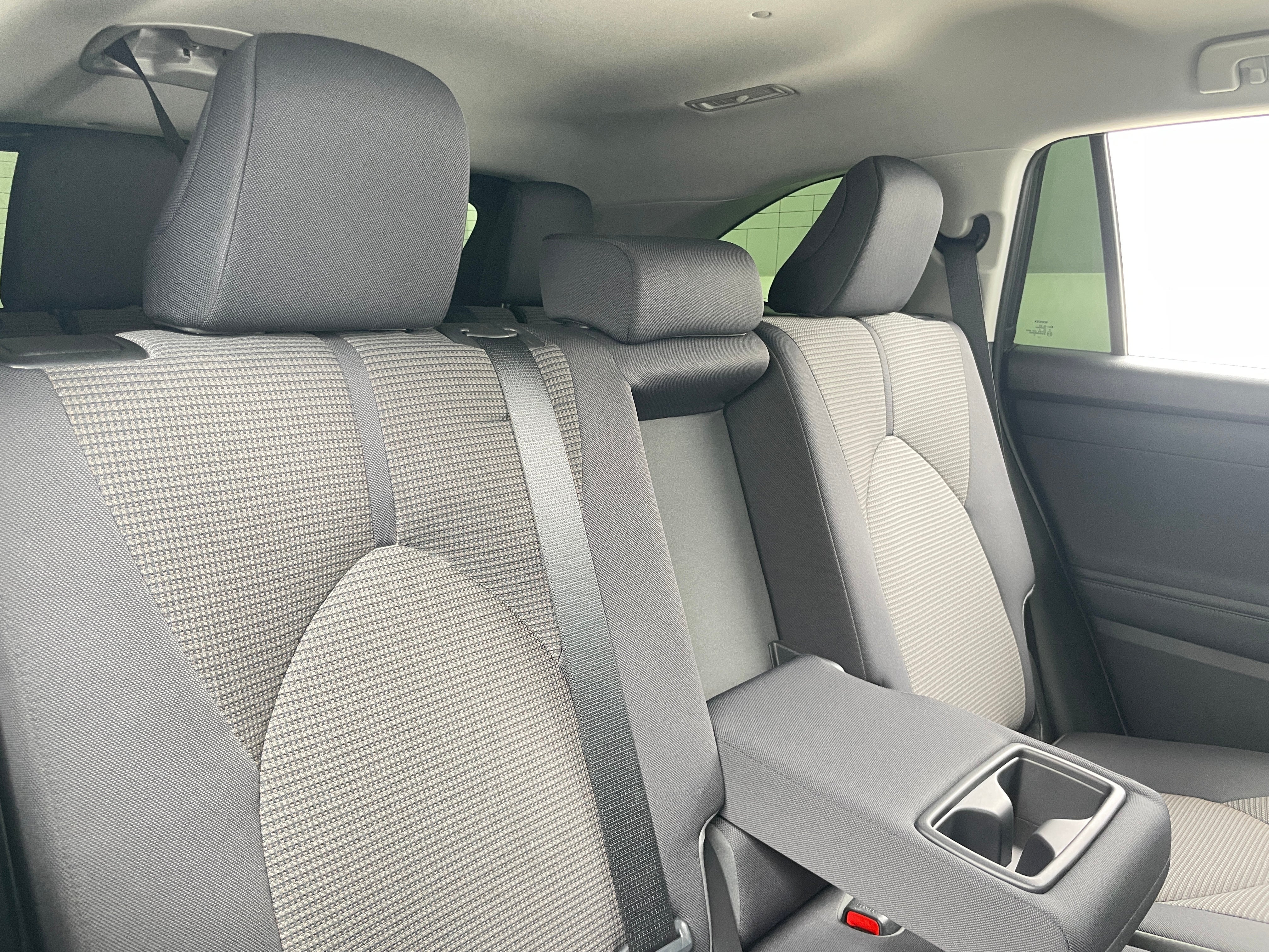2023 Toyota Highlander LE 6