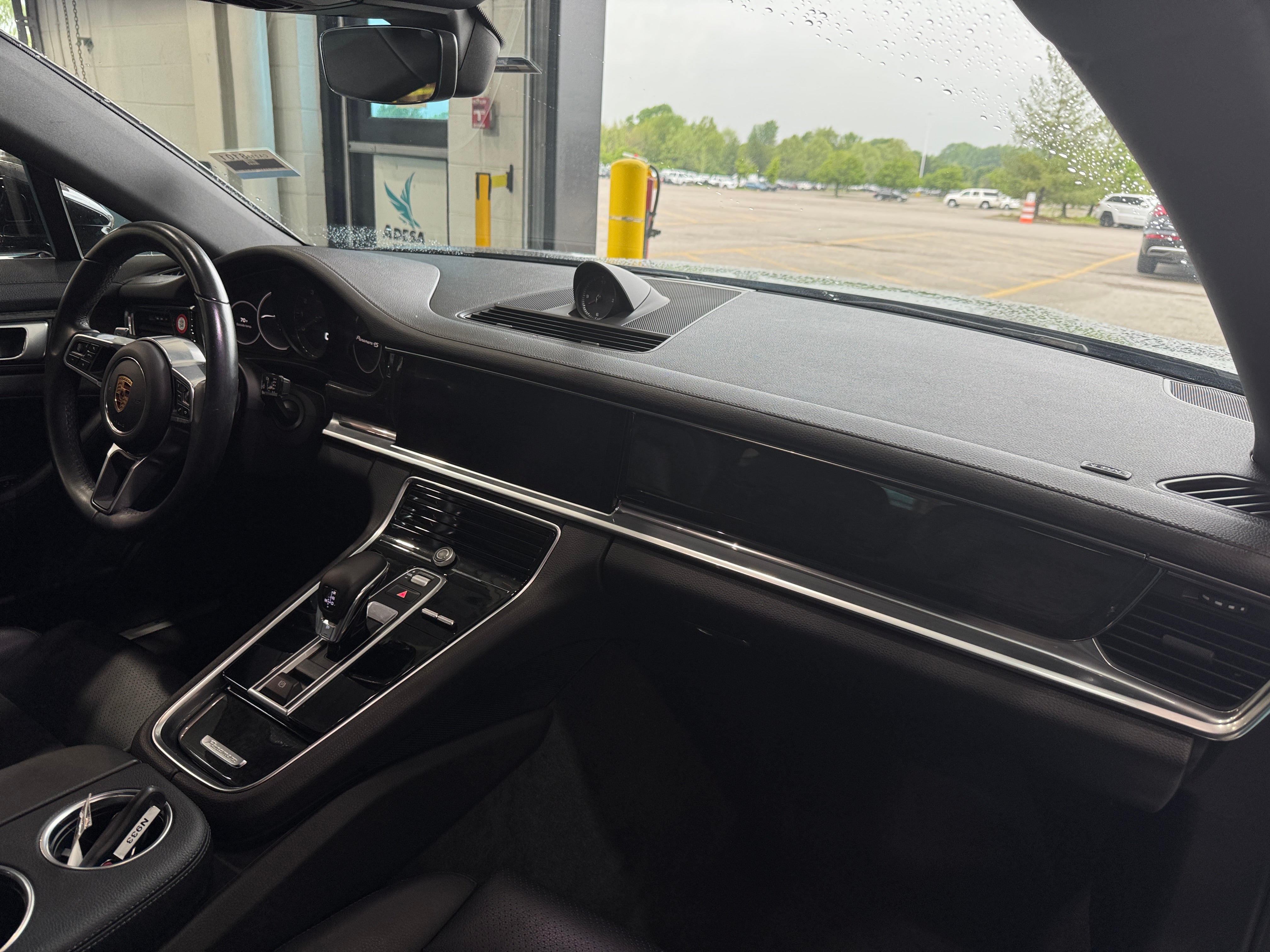 2017 Porsche Panamera 4S 3