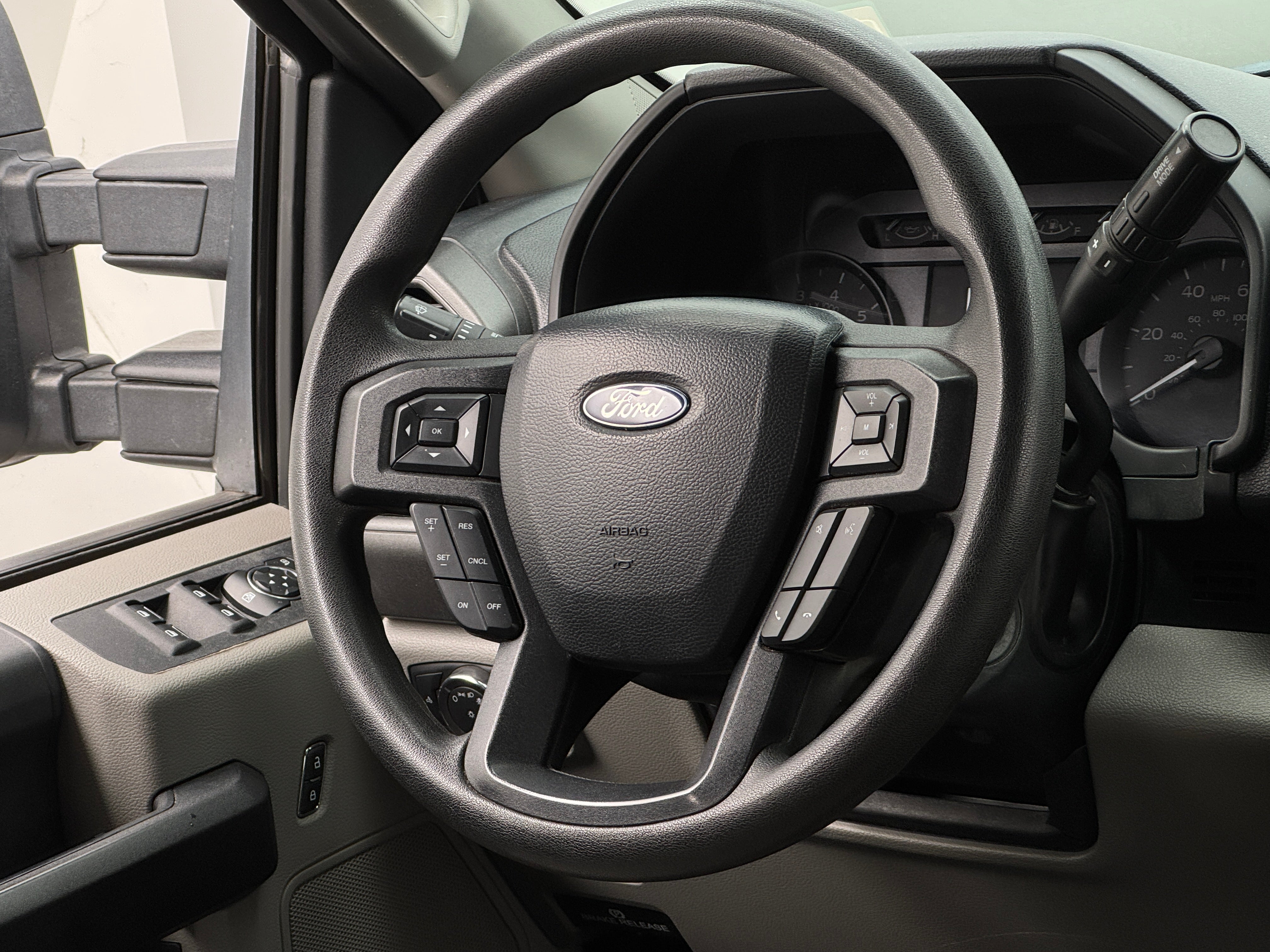 2020 Ford Econoline E-250 5